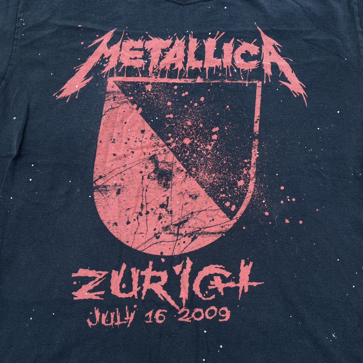Vintage Vintage 90s Metallica Sun Faded Graphic Band Tee Grunge L Size US L / EU 52-54 / 3 - 3 Thumbnail