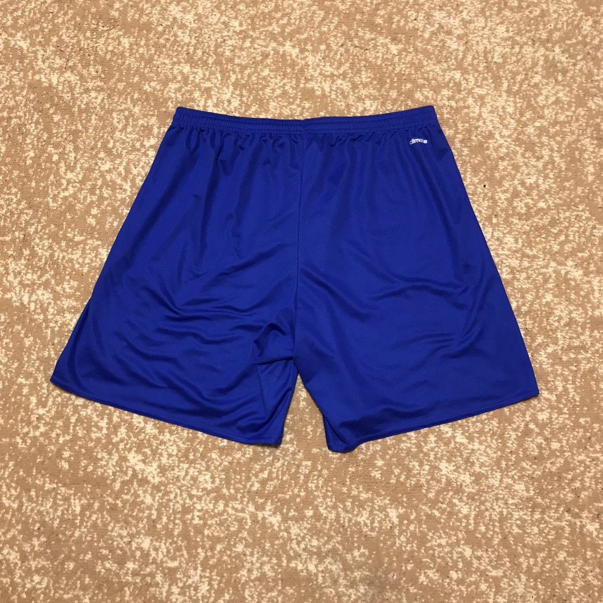 Adidas Vintage Adidas shorts streetwear y2k size XL Size US 36 / EU 52 - 2 Thumbnail
