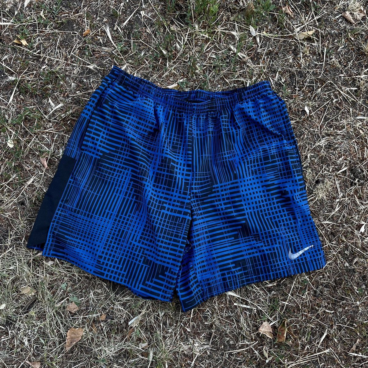 Vintage Vintage Y2K Baggy Plaid Shorts Streetwear Skate Blue Logo XL Size US 34 / EU 50 - 1 Thumbnail