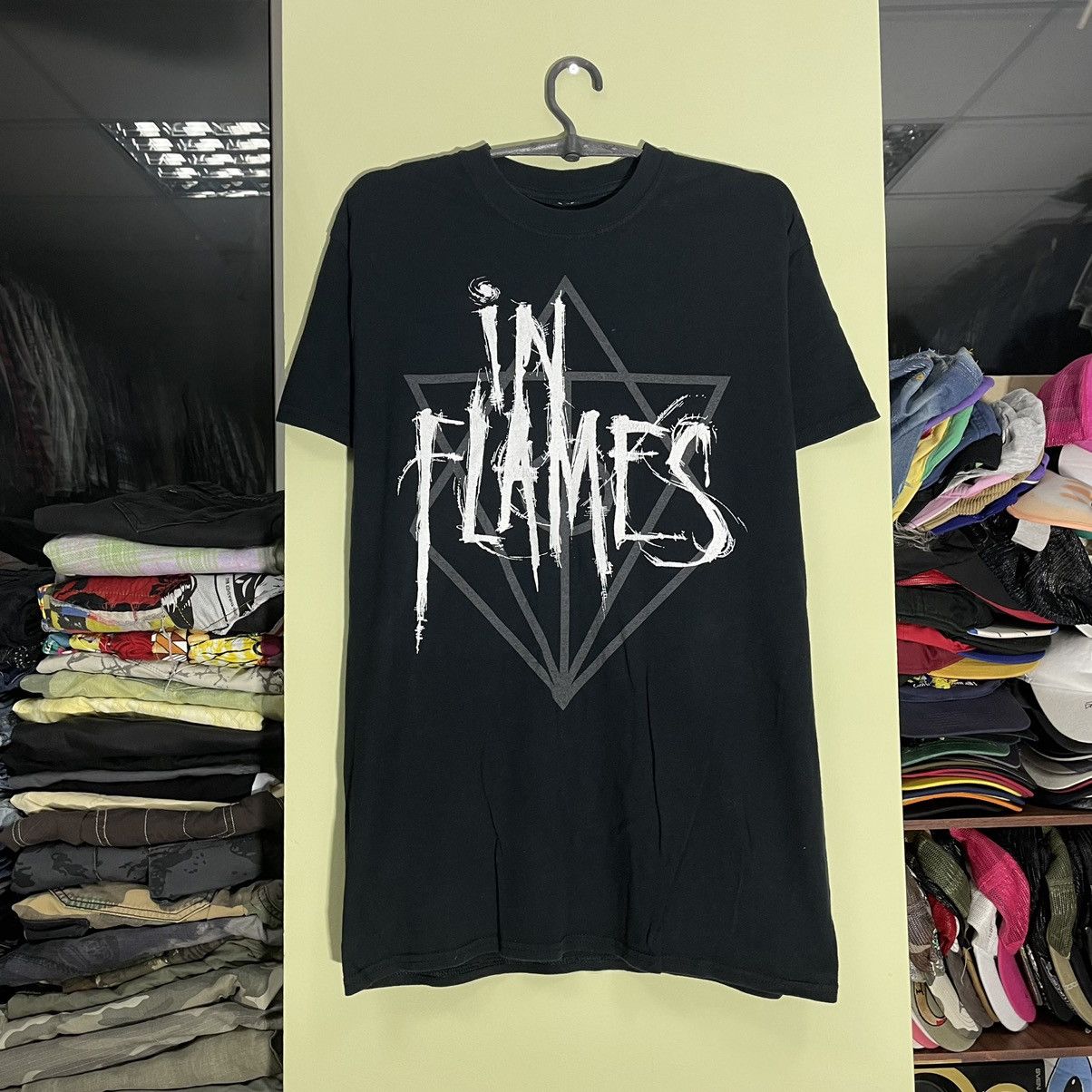 Vintage Vintage Y2K In Flames Band Tee Graphic Metal Punk Bleached L Size US L / EU 52-54 / 3 - 1 Thumbnail
