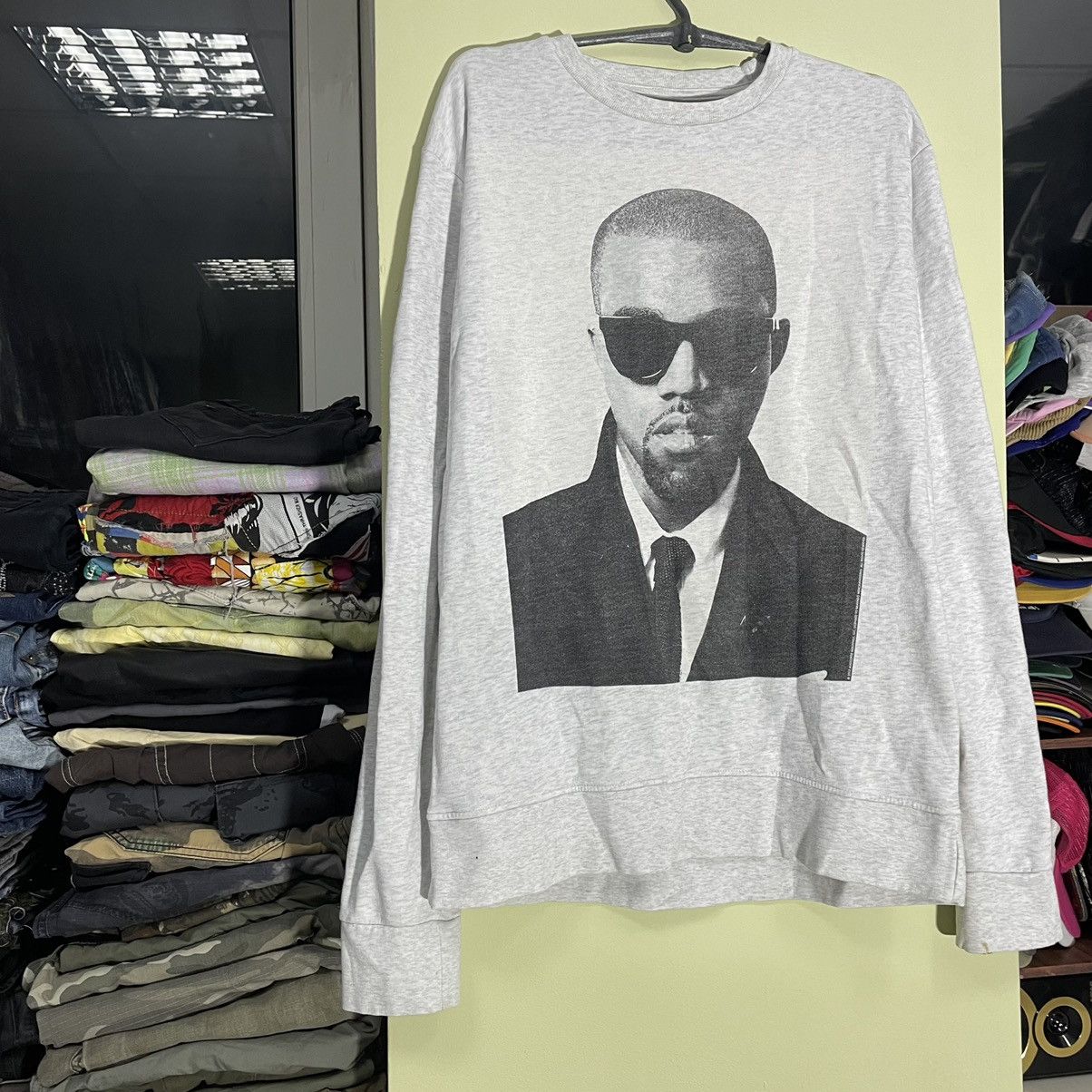 Vintage Vintage Y2K Kanye West Graphic Crewneck Streetwear Washed XL Size US XL / EU 56 / 4 - 3 Thumbnail