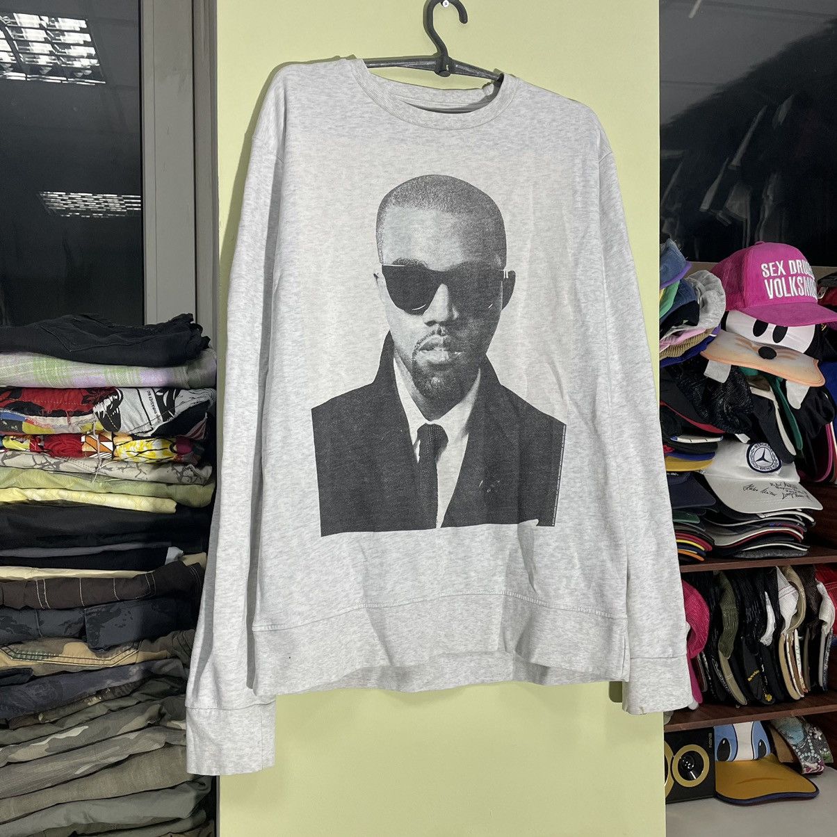 Vintage Vintage Y2K Kanye West Graphic Crewneck Streetwear Washed XL Size US XL / EU 56 / 4 - 2 Thumbnail
