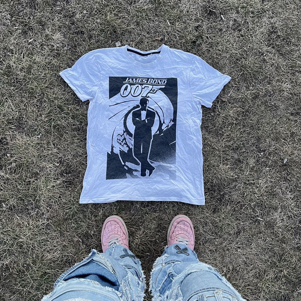 Vintage Vintage 90s James Bond 007 Sun Faded Graphic Tee Streetwear Size US M / EU 48-50 / 2 - 1 Thumbnail