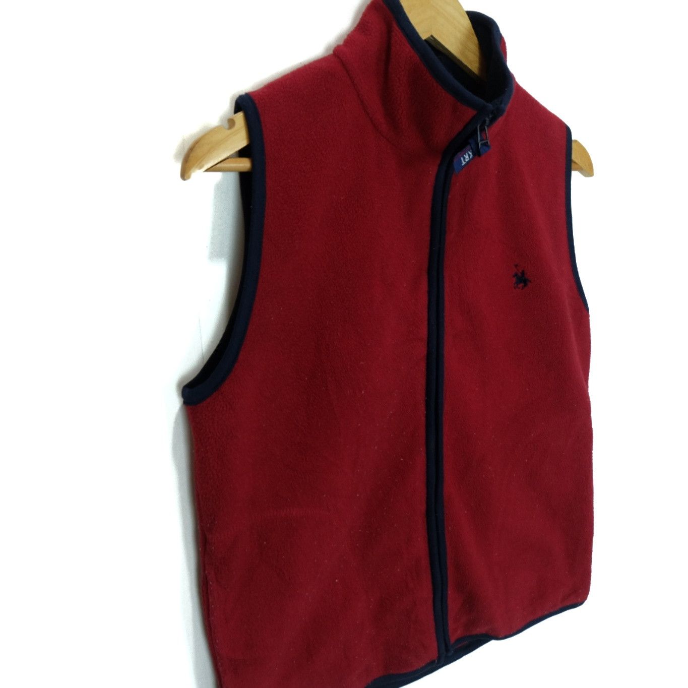 Japanese Brand × Vintage Vintage Knights of Round Table (KRT) Fleece Vest Jacket Size US S / EU 44-46 / 1 - 3 Thumbnail
