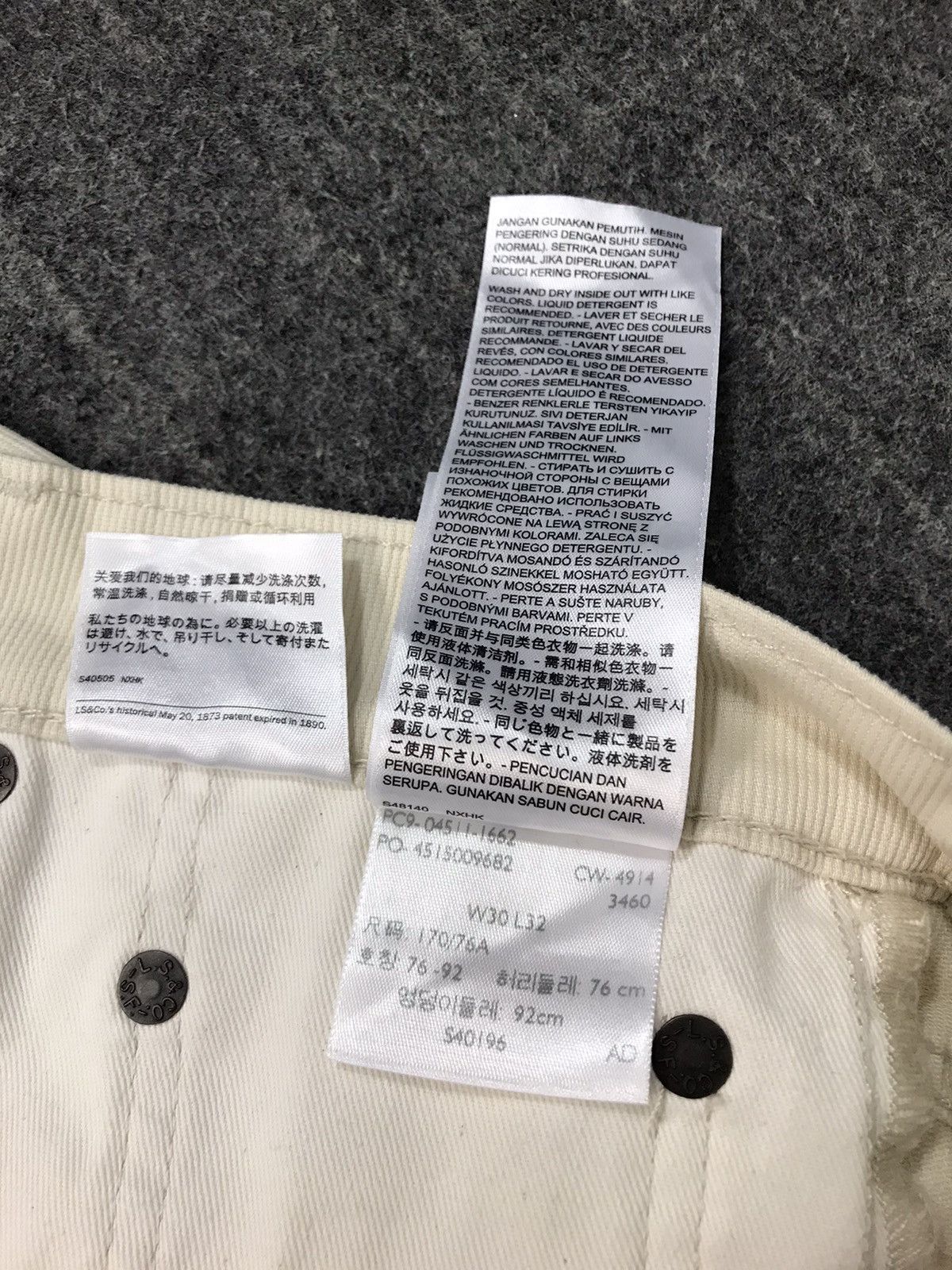 Levi's × Levi's Vintage Clothing Levi’s & Strauss Lot 511 Distressed Denim White Corduroy Size US 30 / EU 46 - 7 Thumbnail