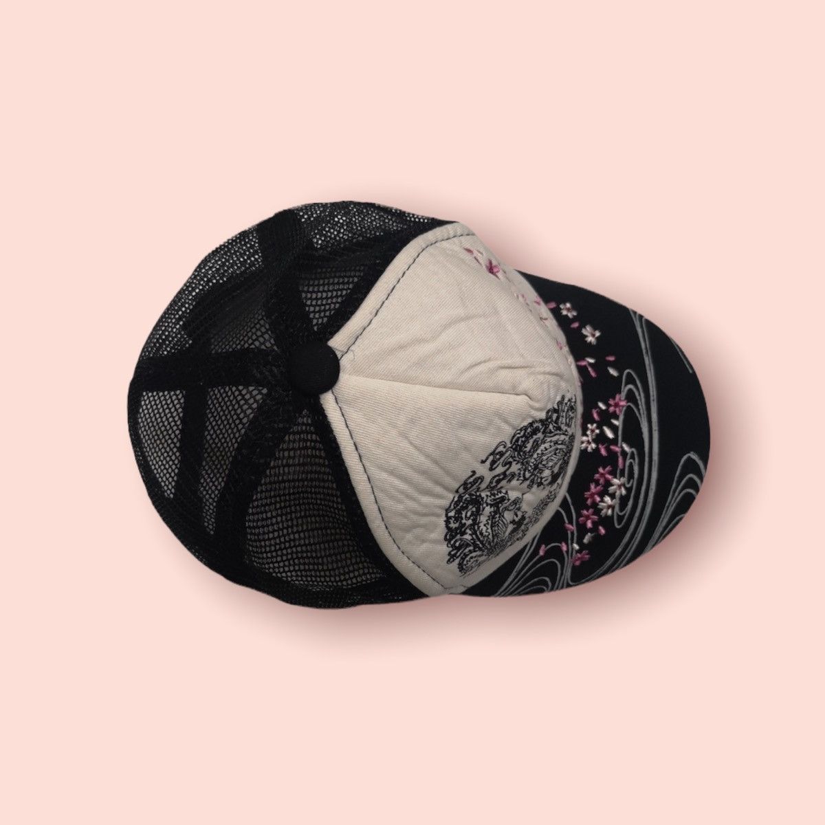 Japanese Brand VINTAGE TATOO SUKAJAN DESIGN TRUCKER HAT Size ONE SIZE - 7 Thumbnail