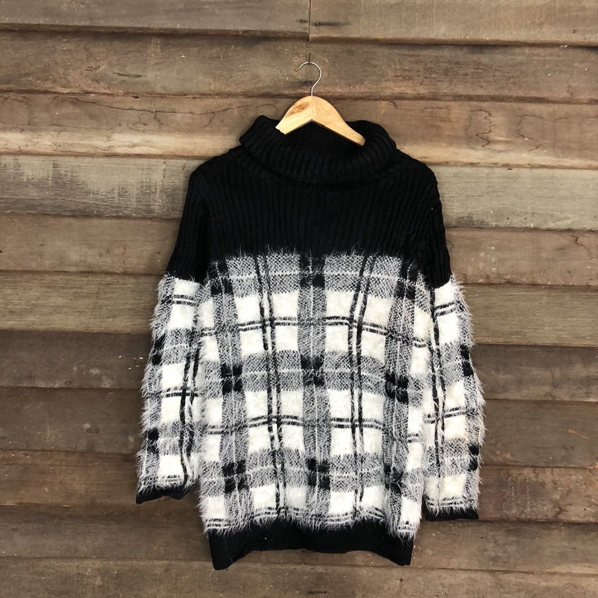 Homespun Knitwear DL Ingni Black checkered Mohair Shag Shaggy Knitwear C1088 Size US M / EU 48-50 / 2 - 3 Thumbnail