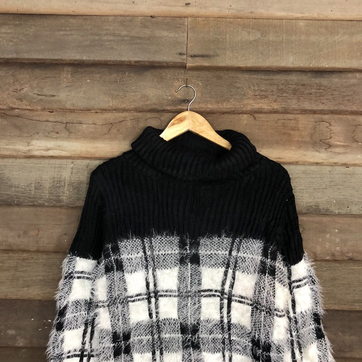 Homespun Knitwear DL Ingni Black checkered Mohair Shag Shaggy Knitwear C1088 Size US M / EU 48-50 / 2 - 9 Thumbnail