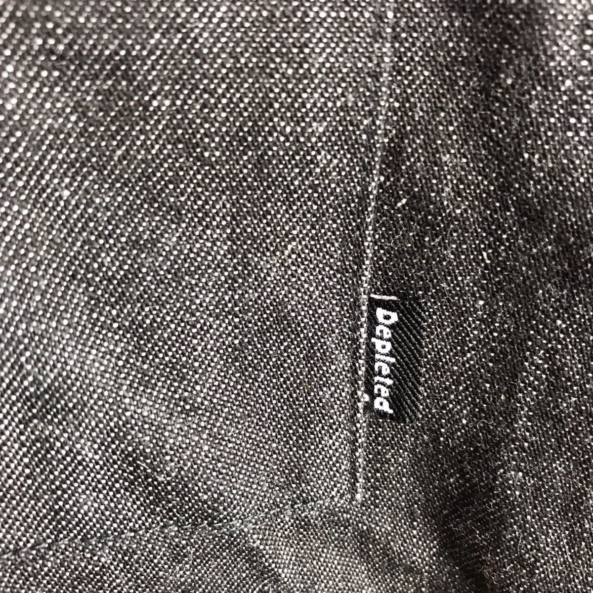 Japanese Brand Japanese Designer Depleted Button Up Workwear Denim Shirt Size US XL / EU 56 / 4 - 5 Thumbnail
