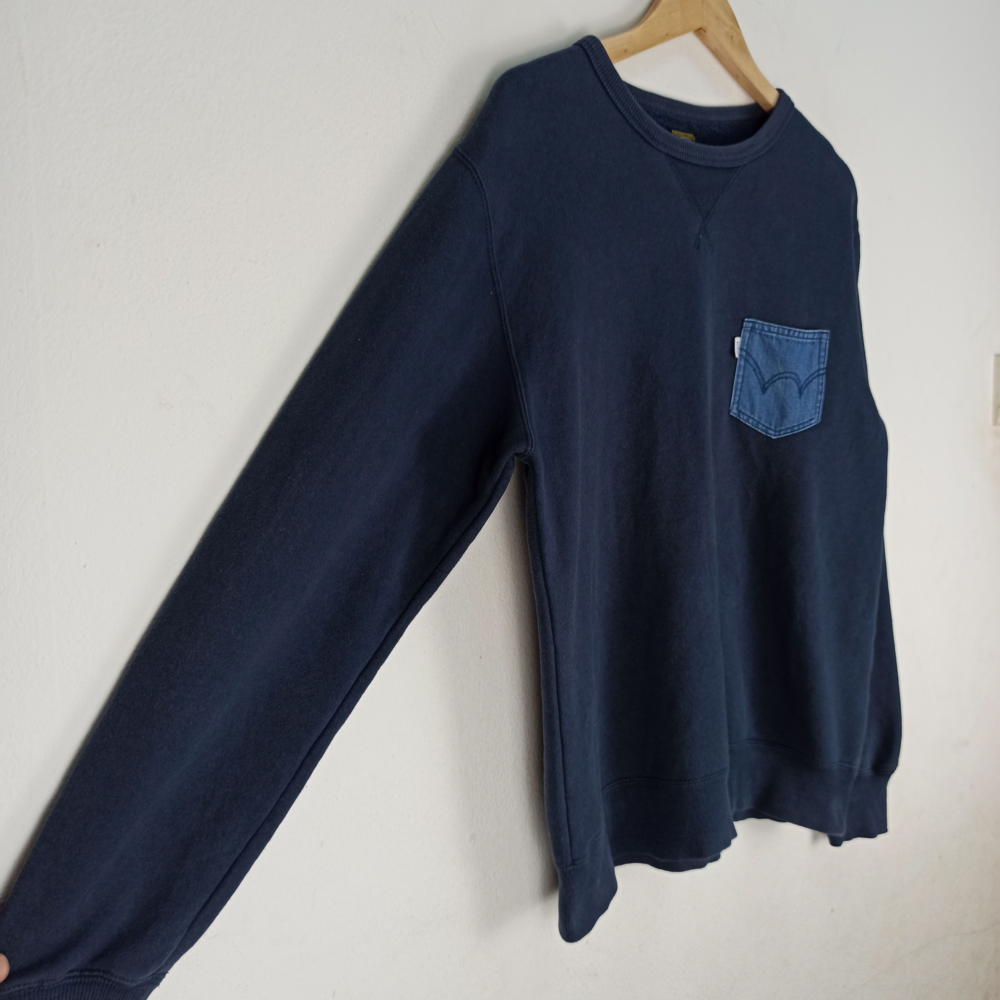 Edwin Vintage EDWIN Sweatshirt Single Pocket Jeans Style Size US M / EU 48-50 / 2 - 3 Thumbnail