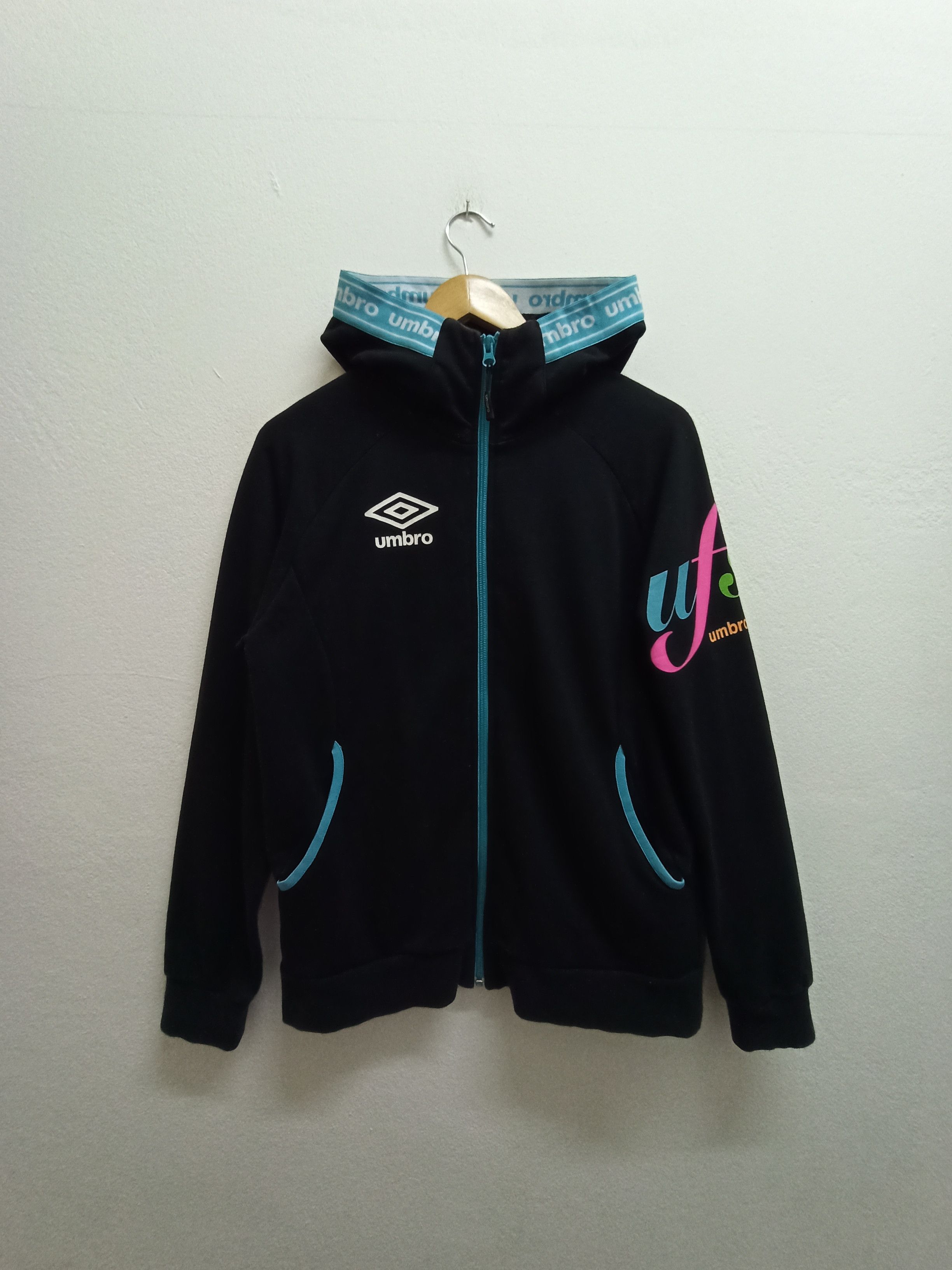 Descente Rare Sportswear Umbro Futsal Hoodie Size US M / EU 48-50 / 2 - 1 Thumbnail