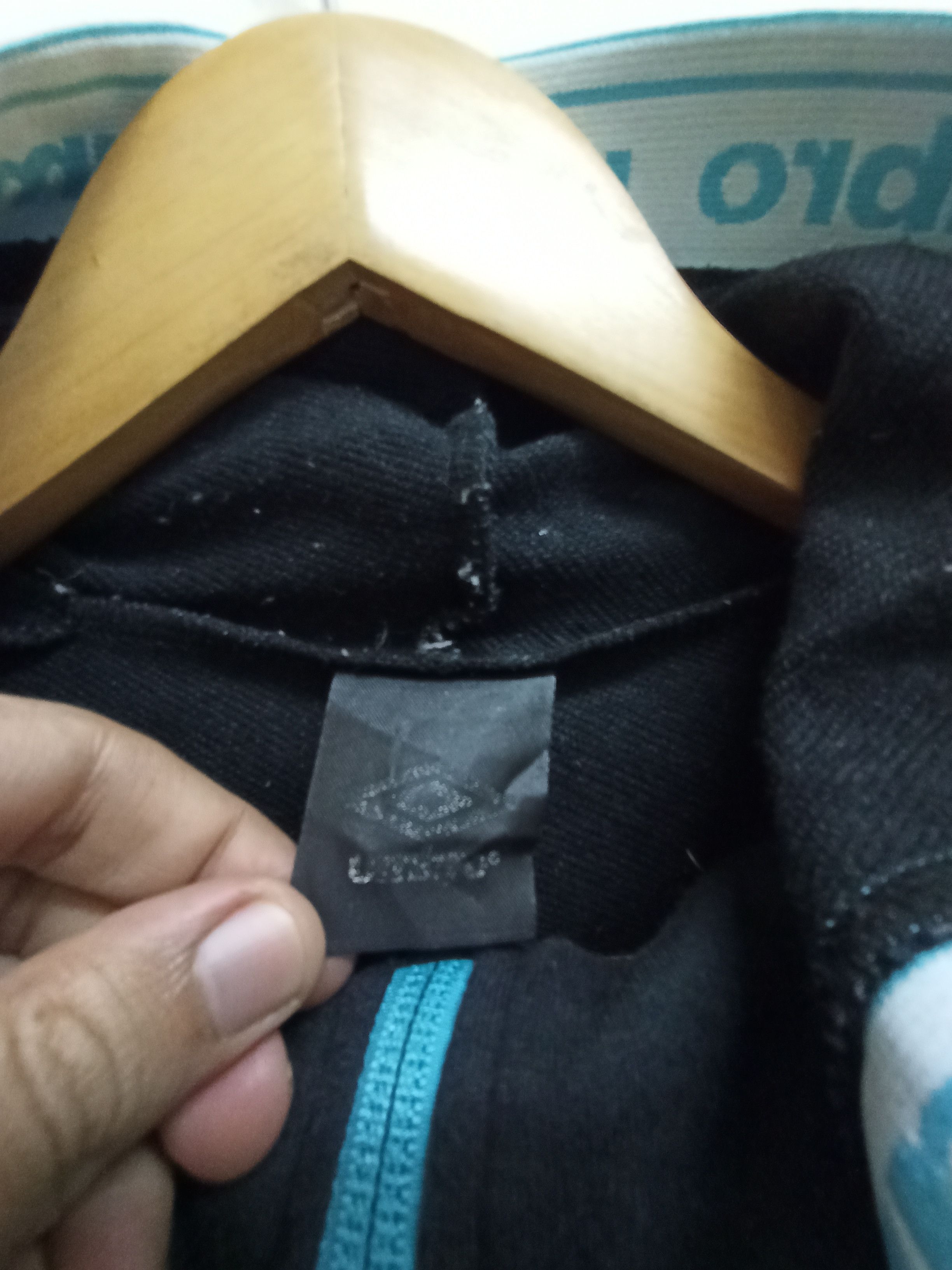 Descente Rare Sportswear Umbro Futsal Hoodie Size US M / EU 48-50 / 2 - 4 Thumbnail