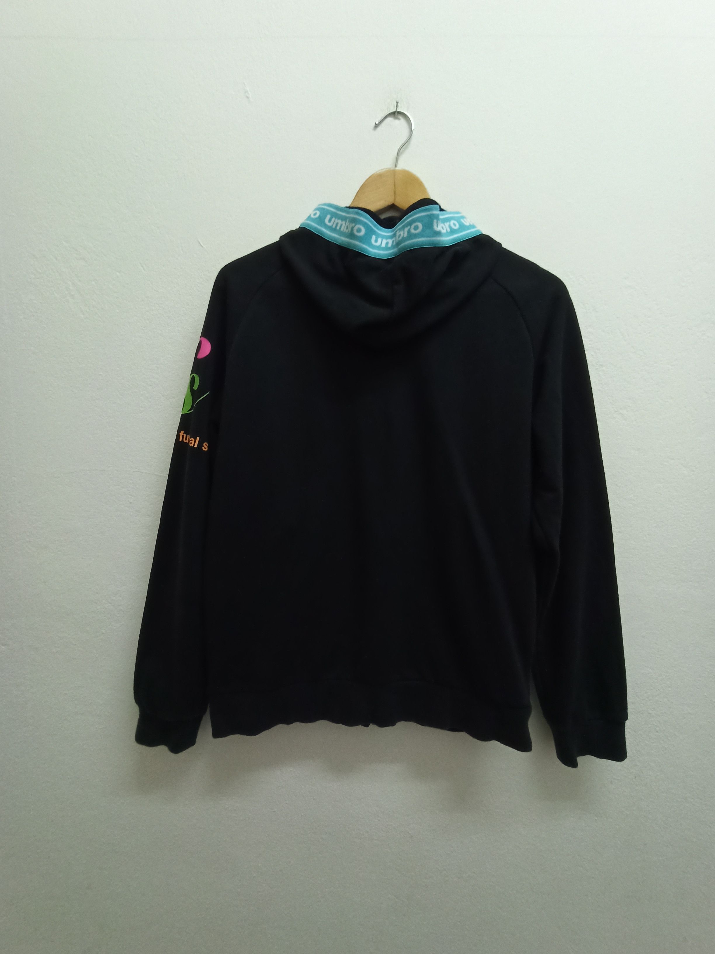 Descente Rare Sportswear Umbro Futsal Hoodie Size US M / EU 48-50 / 2 - 3 Thumbnail