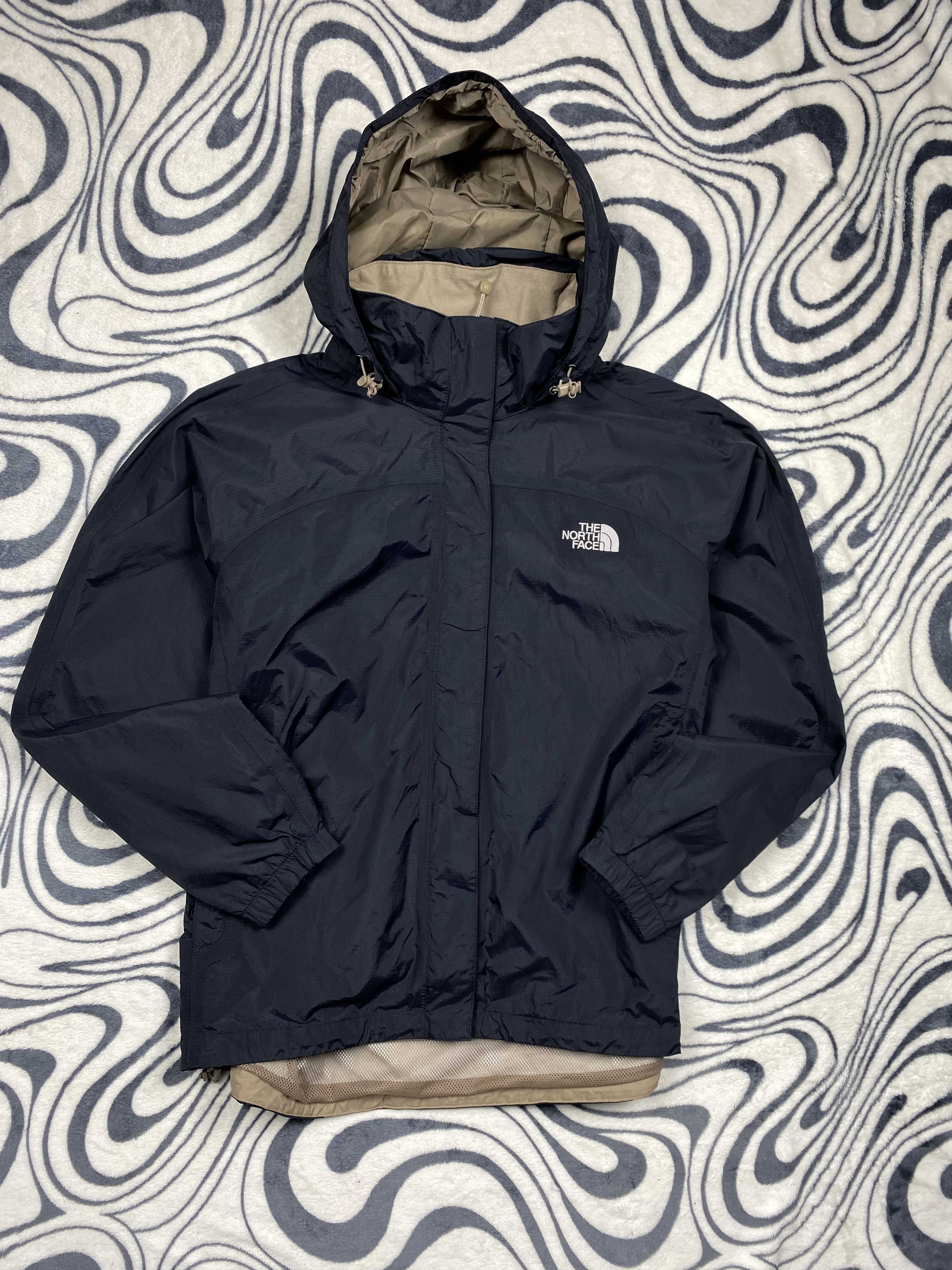 The North Face The North Face HyVent Womens Waterproof Jacket TNF Size L / US 10 / IT 46 - 1 Thumbnail