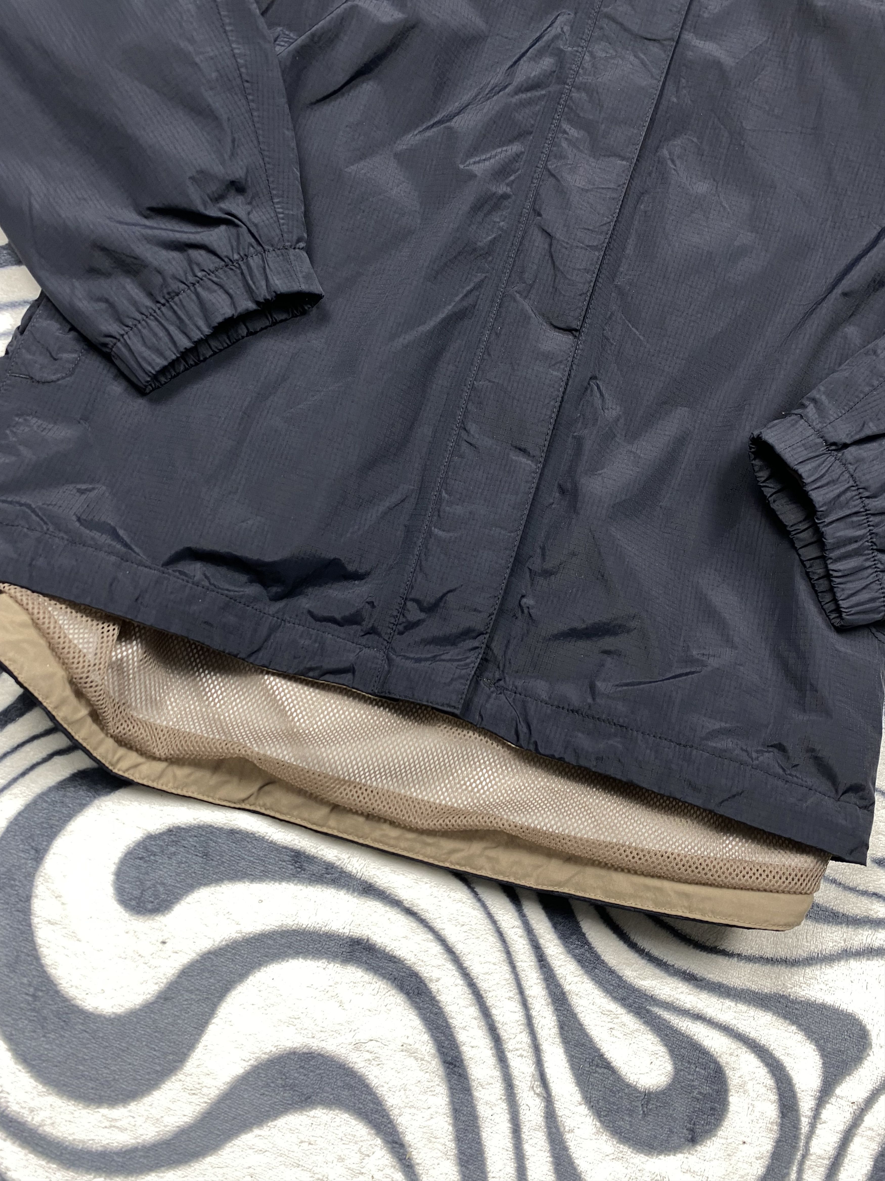 The North Face The North Face HyVent Womens Waterproof Jacket TNF Size L / US 10 / IT 46 - 4 Thumbnail