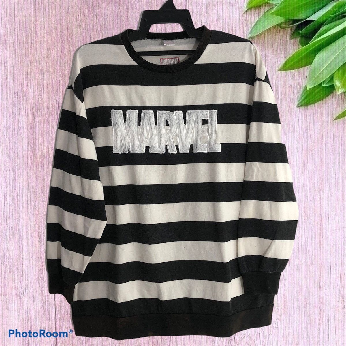 Marvel Comics Vintage Marvel Black White center logo sweater Size US M / EU 48-50 / 2 - 1 Thumbnail
