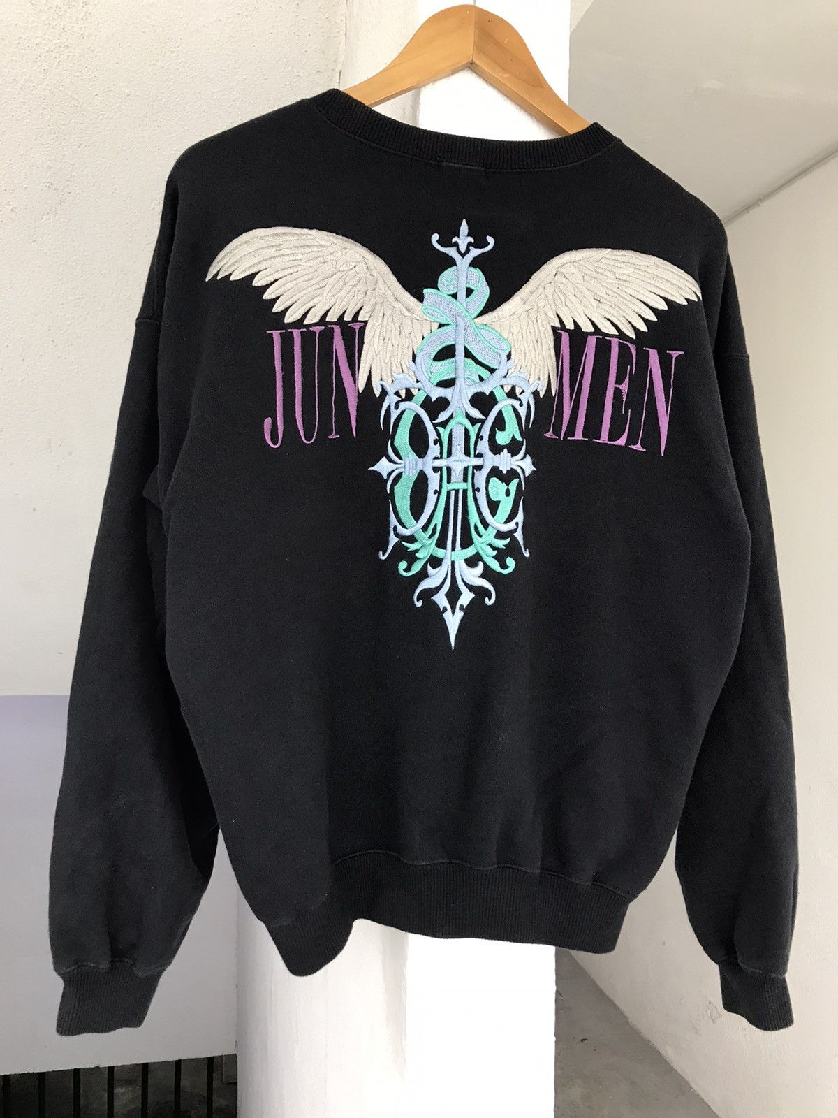 Japanese Brand × Jun Takahashi 90s Junmen Embroidered Color Sweatshirt Size US L / EU 52-54 / 3 - 6 Thumbnail
