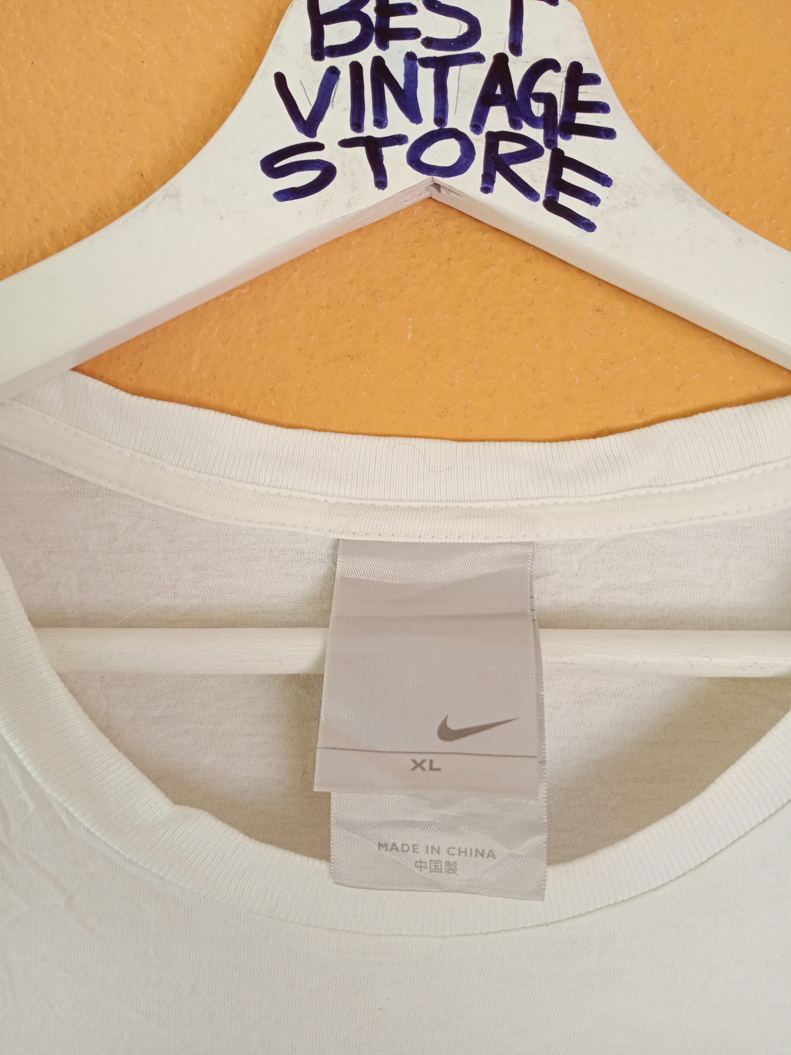 Nike Vintage Nike Air Max Tshirt Size US M / EU 48-50 / 2 - 4 Thumbnail