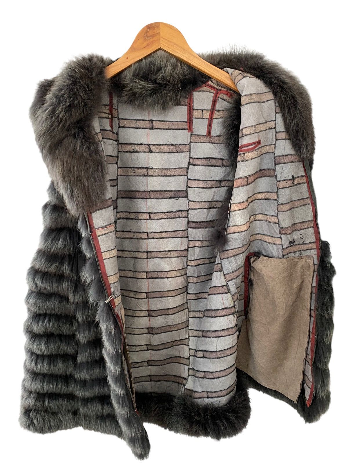 Japanese Brand × Sagafurs Authentic Fox Fur Vest Leather Linning nice desgin Size US L / EU 52-54 / 3 - 8 Thumbnail