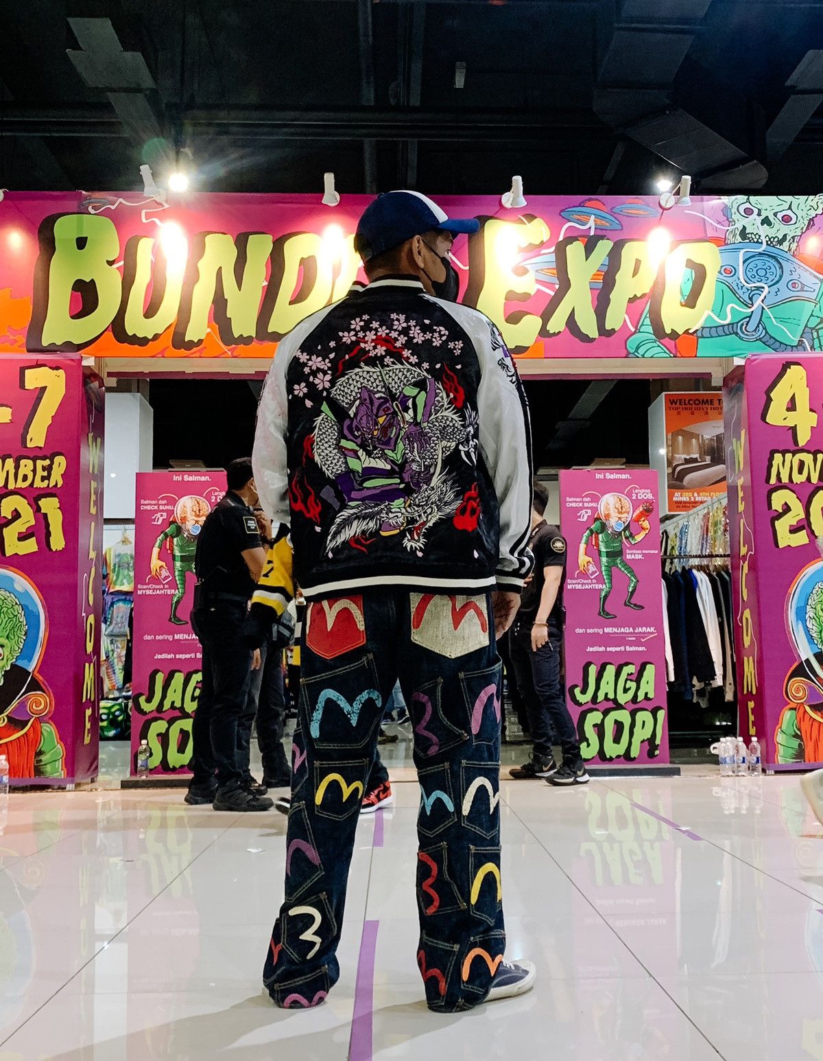 Japanese Brand Vintage Sukajan Evangelion Reversible Bomber Jacket Size US L / EU 52-54 / 3 - 2 Thumbnail