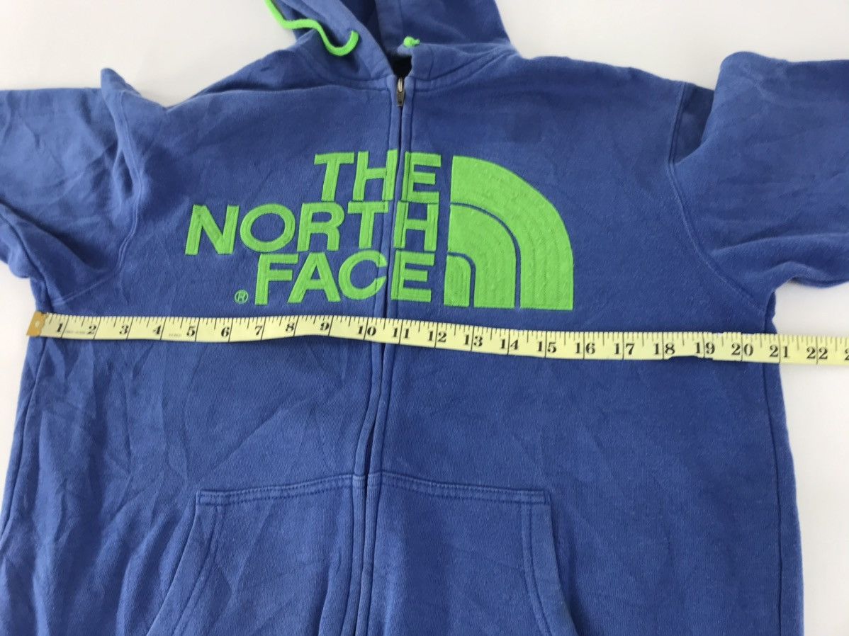 The North Face × Vintage The North Face Zip Up Style Big Embroidery Logo Brand Size US M / EU 48-50 / 2 - 13 Thumbnail