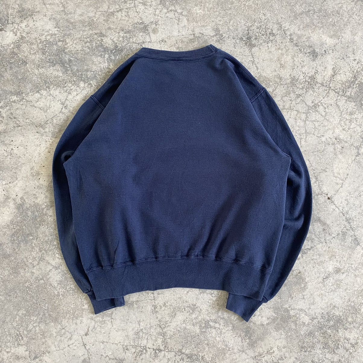 Champion × Vintage Vintage 90’s Champion Faded Navy Gusset V Sweashirt Size US L / EU 52-54 / 3 - 8 Thumbnail