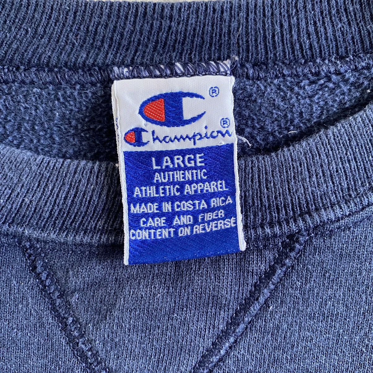 Champion × Vintage Vintage 90’s Champion Faded Navy Gusset V Sweashirt Size US L / EU 52-54 / 3 - 10 Thumbnail