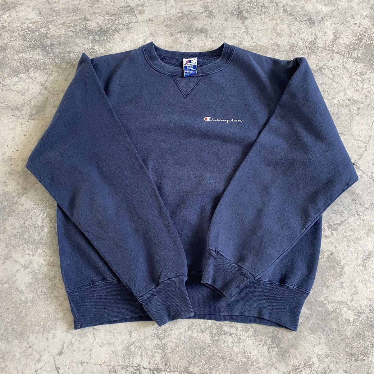 Champion × Vintage Vintage 90’s Champion Faded Navy Gusset V Sweashirt Size US L / EU 52-54 / 3 - 6 Thumbnail