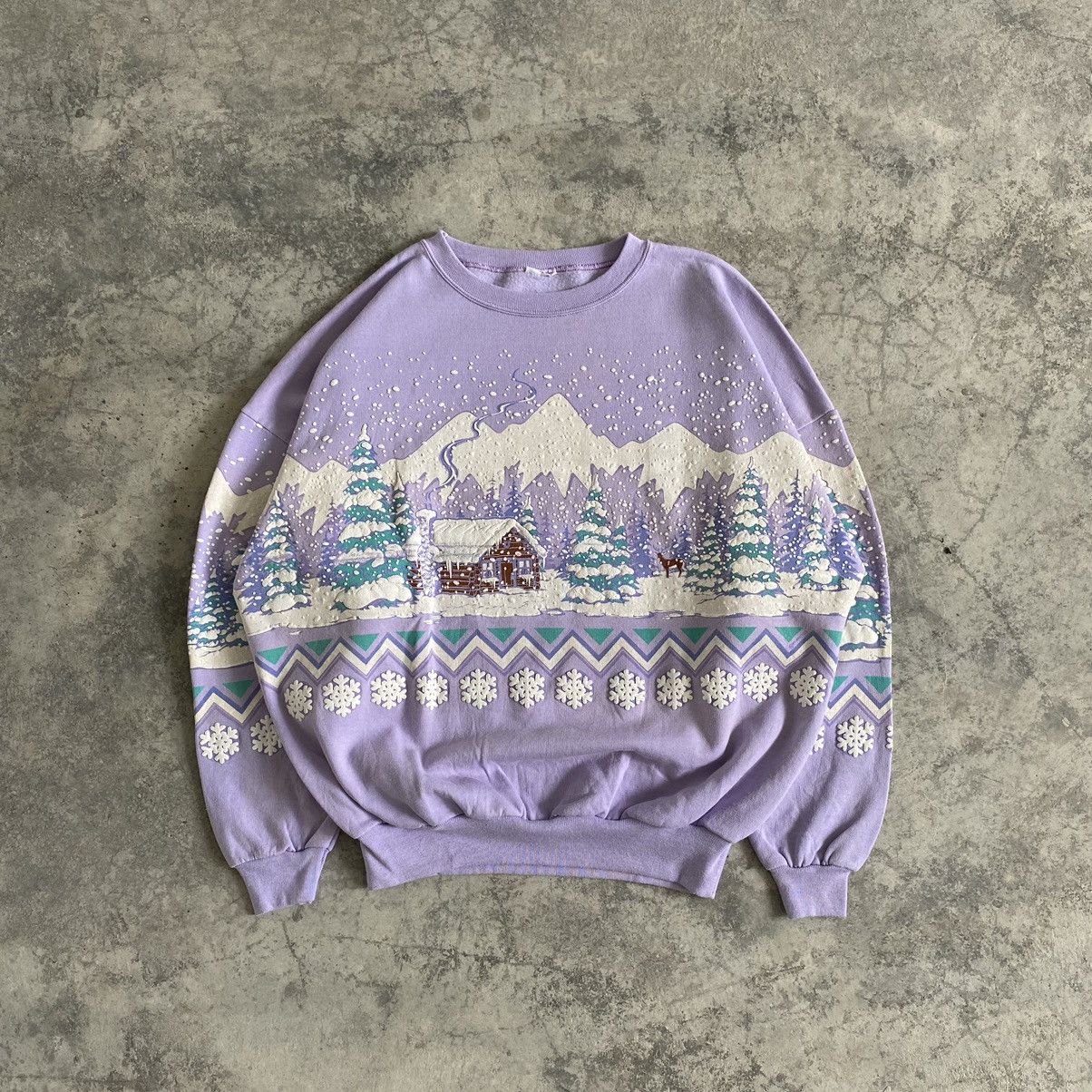 Vintage Snowy Mountain Over Print Crewneck Sweatshirt