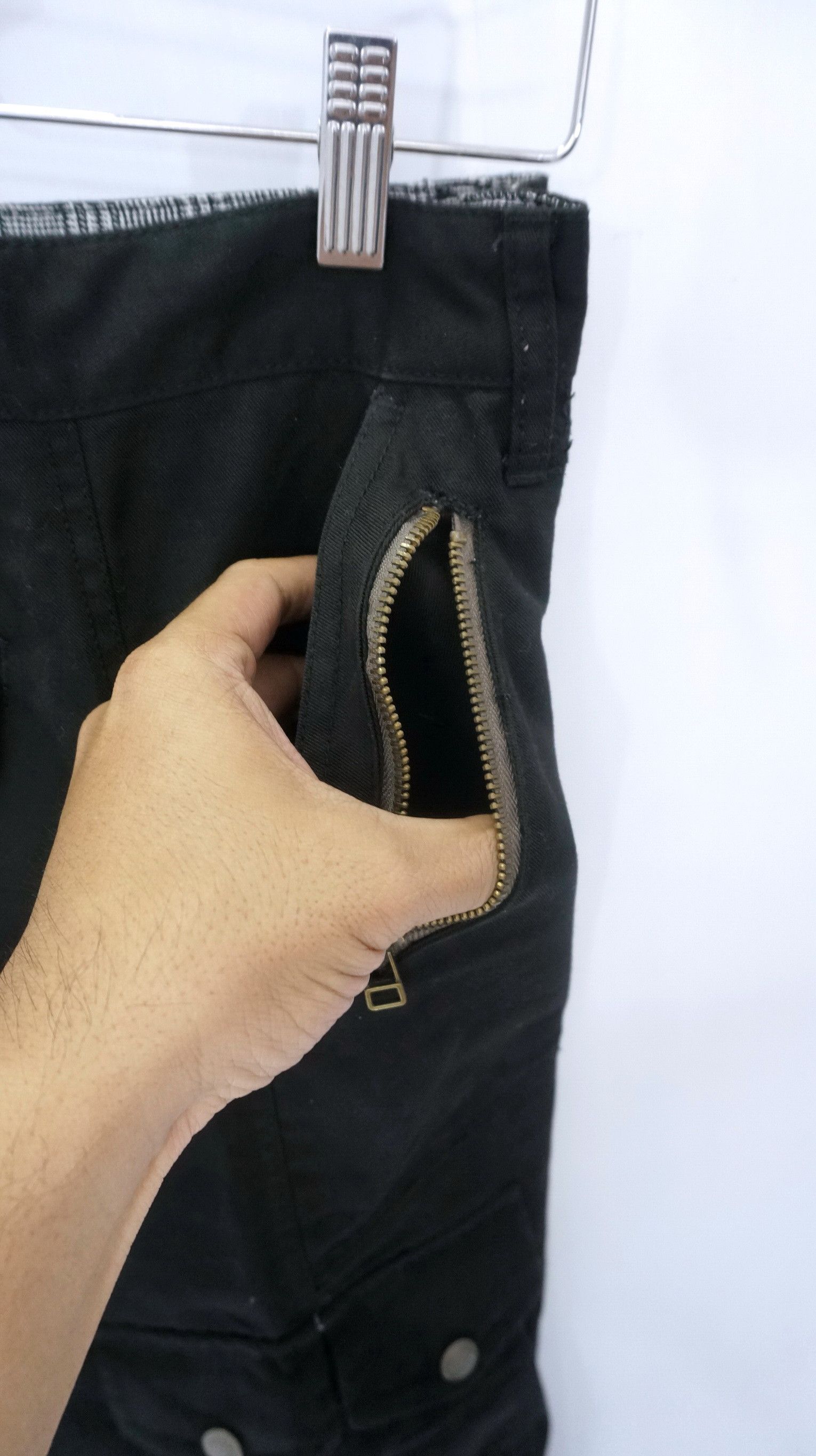 Japanese Brand Japan DOUBLE FOCUS Black Cargo Pants Size US 29 - 10 Thumbnail
