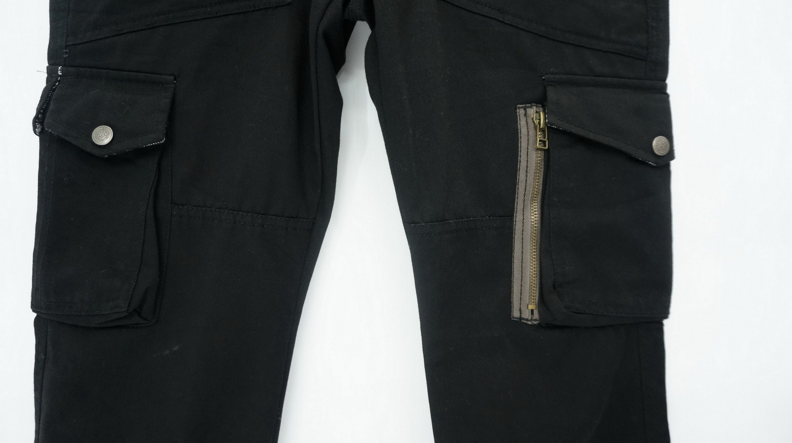 Japanese Brand Japan DOUBLE FOCUS Black Cargo Pants Size US 29 - 3 Thumbnail