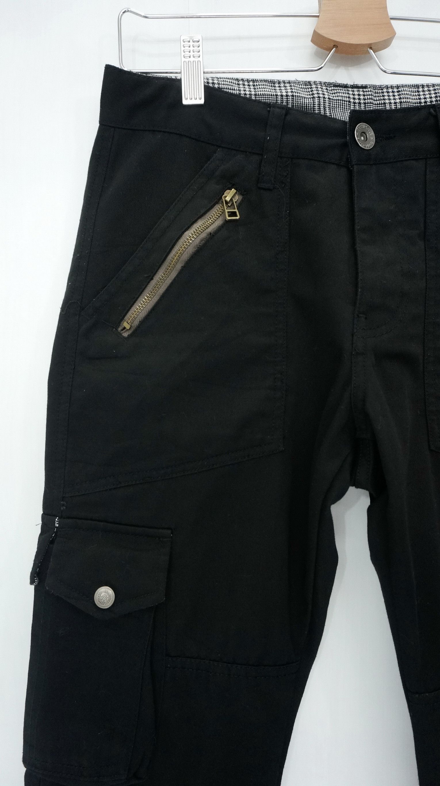 Japanese Brand Japan DOUBLE FOCUS Black Cargo Pants Size US 29 - 1 Thumbnail