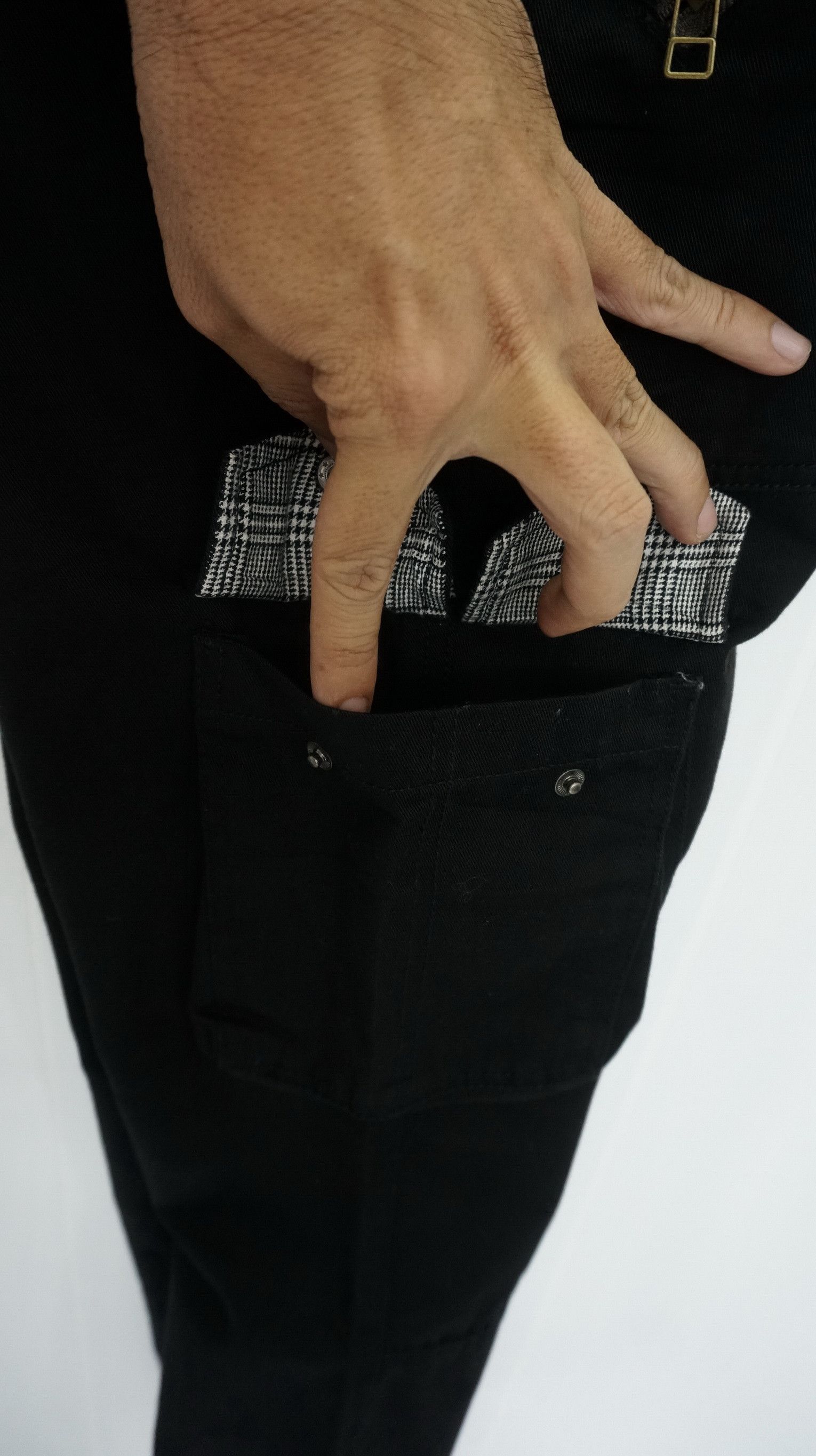 Japanese Brand Japan DOUBLE FOCUS Black Cargo Pants Size US 29 - 12 Thumbnail