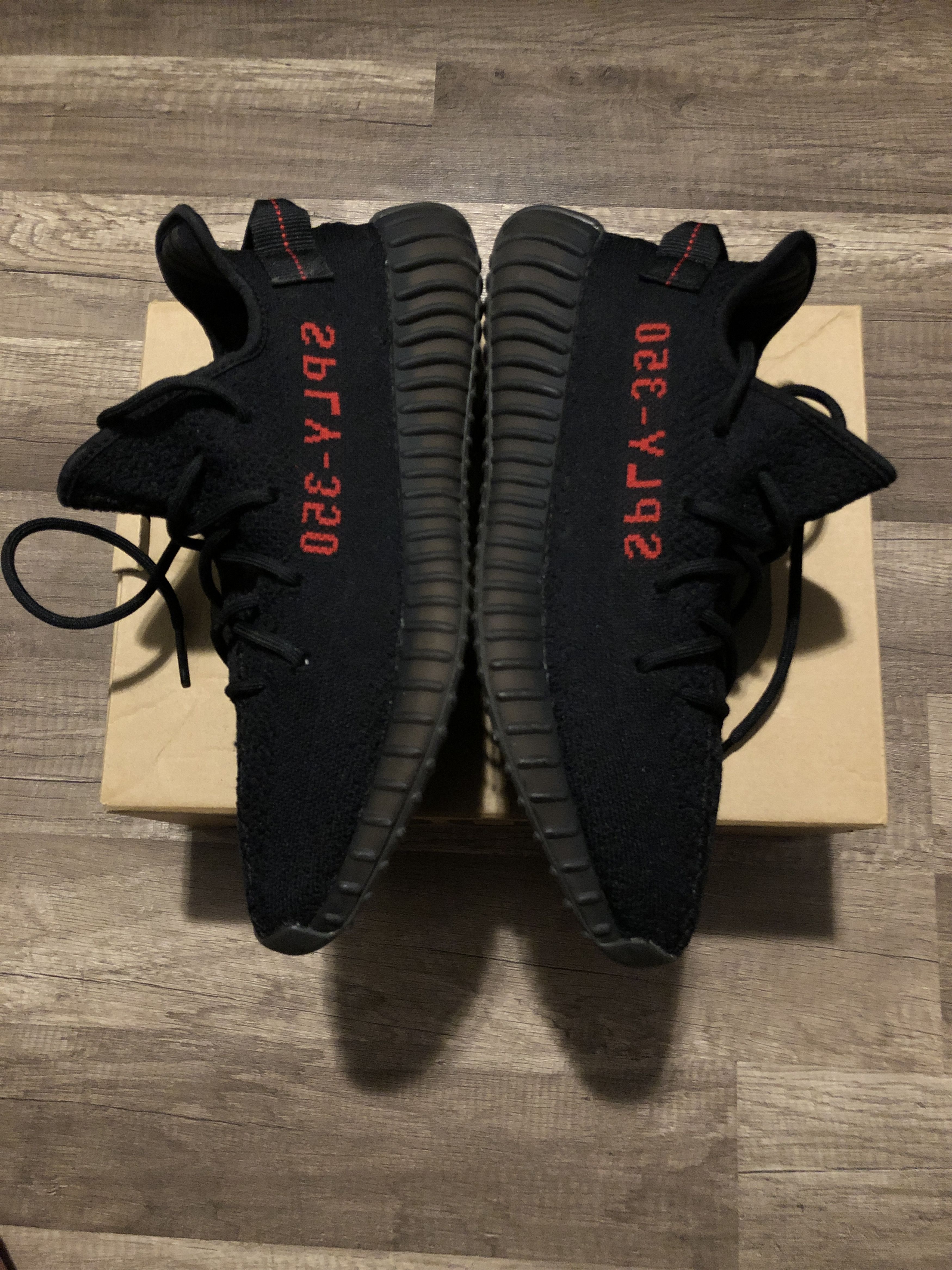 Adidas Yeezy Boost 350 V2 Bred Size US 10 / EU 43 - 5 Thumbnail