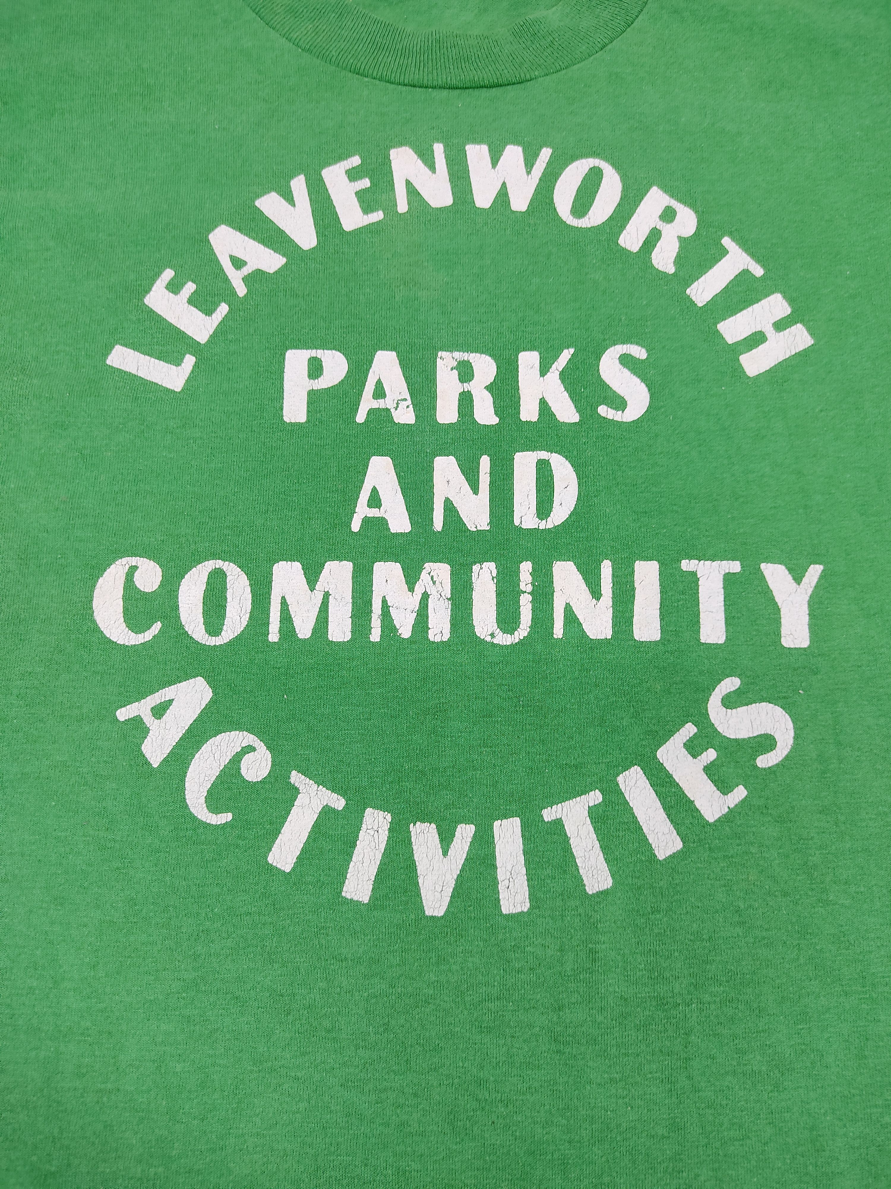 Vintage Vintage Leavenworth Park and Community 50/50 USA Tee Size XS / US 0-2 / IT 36-38 - 5 Thumbnail