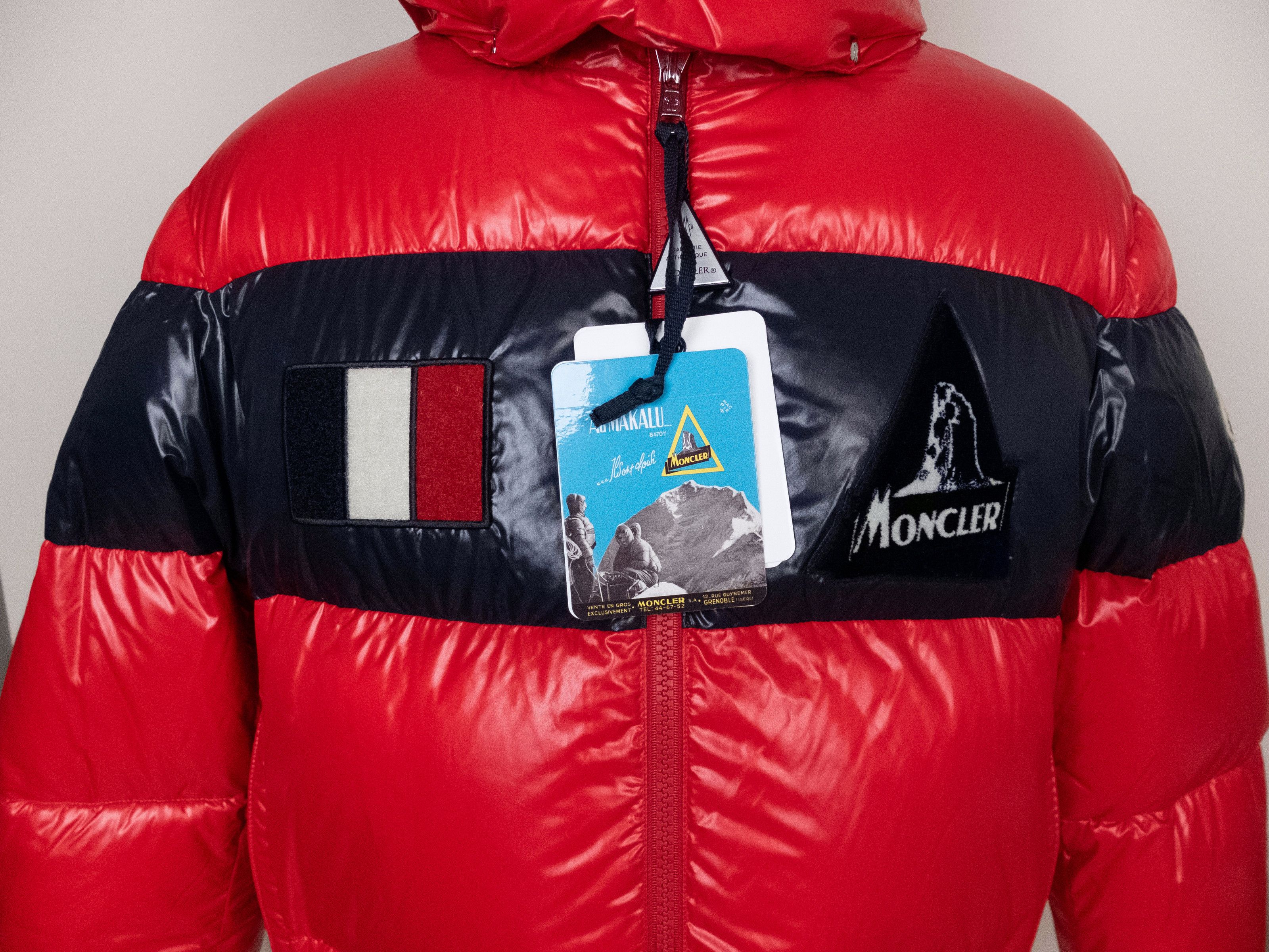 Moncler MONCLER Gary red quilted down patch hooded jacket - 3XL / 6 Size US XXL / EU 58 / 5 - 6 Thumbnail