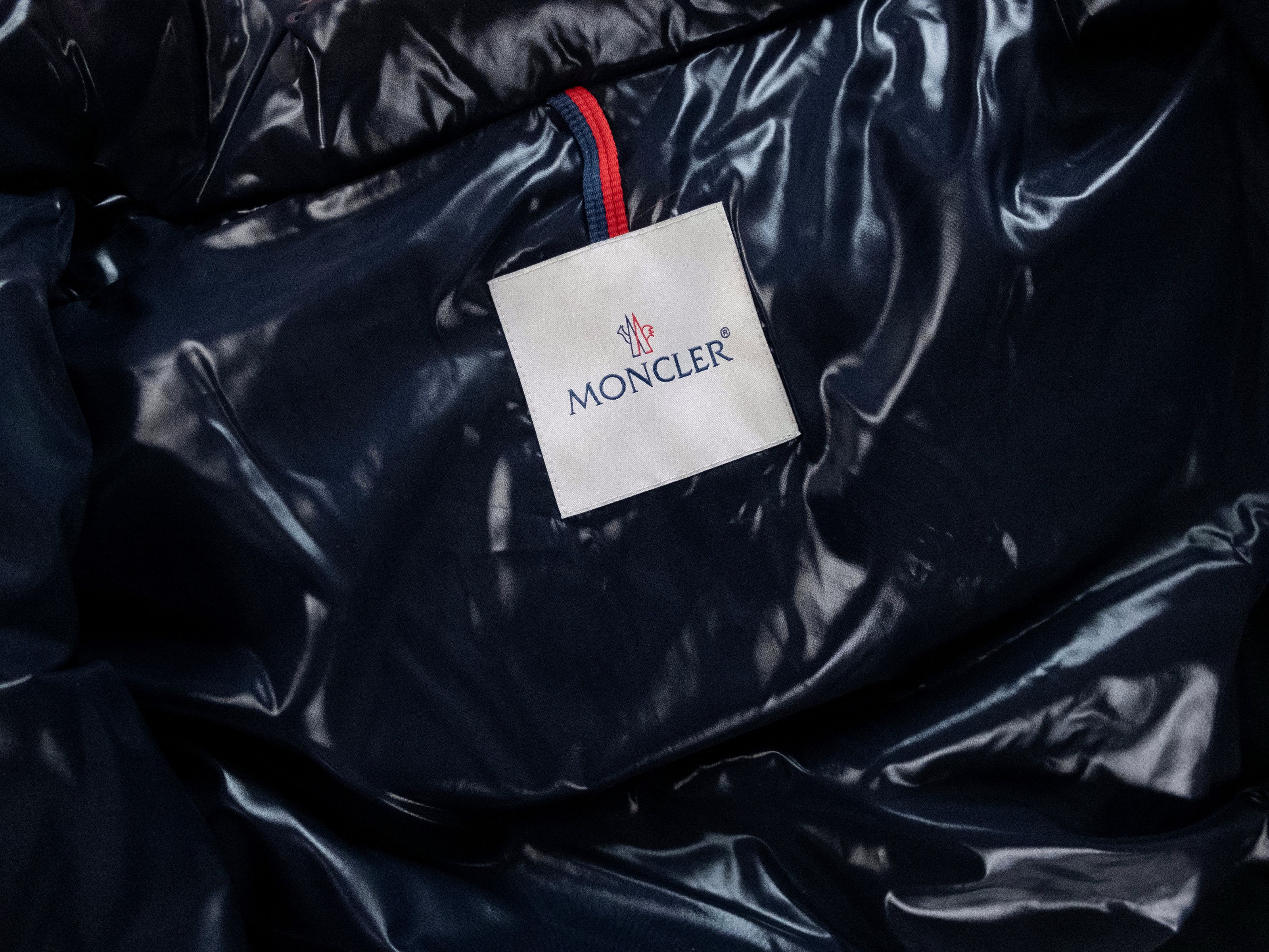 Moncler MONCLER Gary red quilted down patch hooded jacket - 3XL / 6 Size US XXL / EU 58 / 5 - 10 Thumbnail