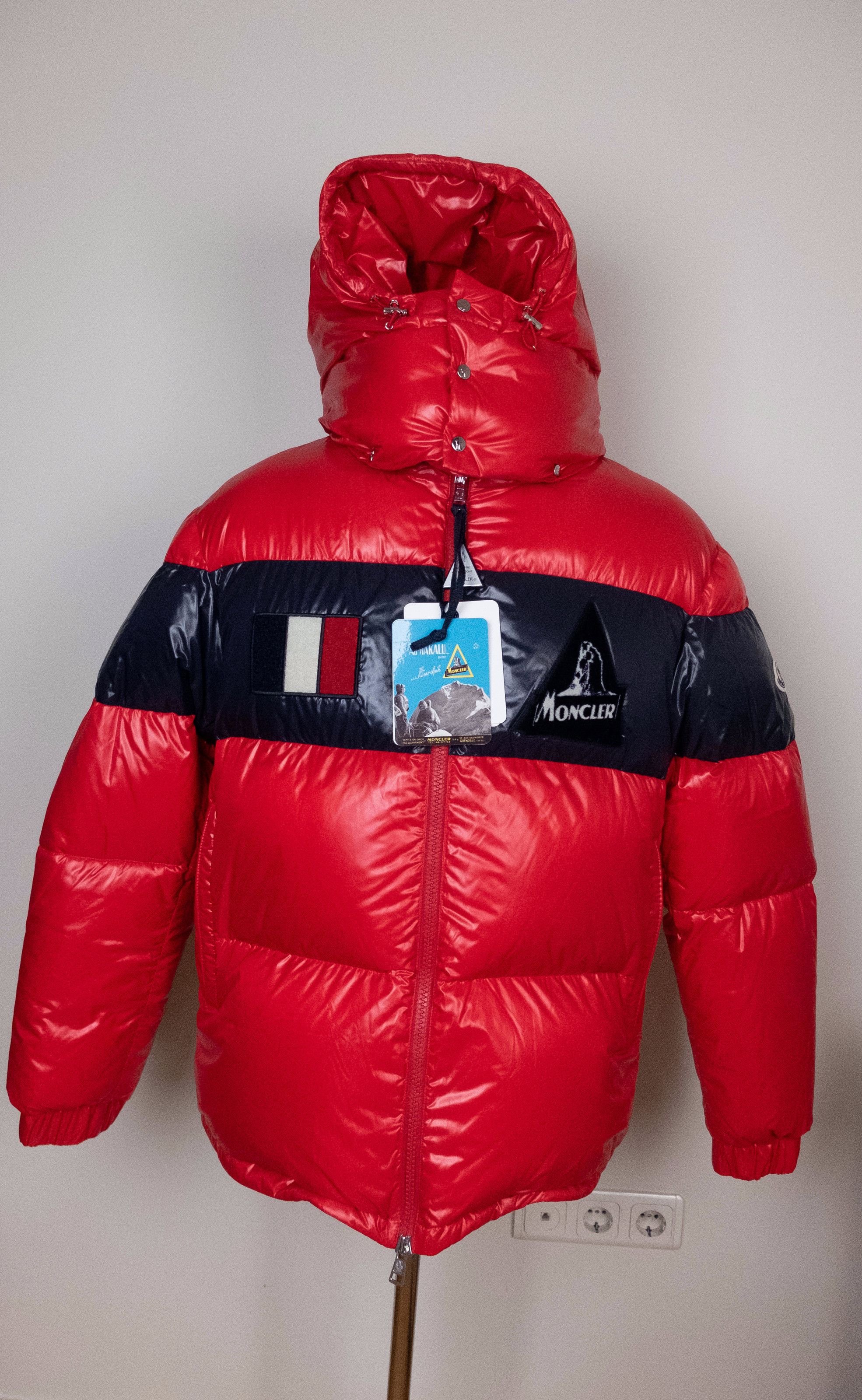 Moncler MONCLER Gary red quilted down patch hooded jacket - 3XL / 6 Size US XXL / EU 58 / 5 - 1 Thumbnail