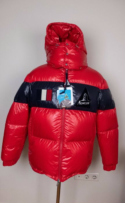 Moncler MONCLER Gary red quilted down patch hooded jacket - 3XL