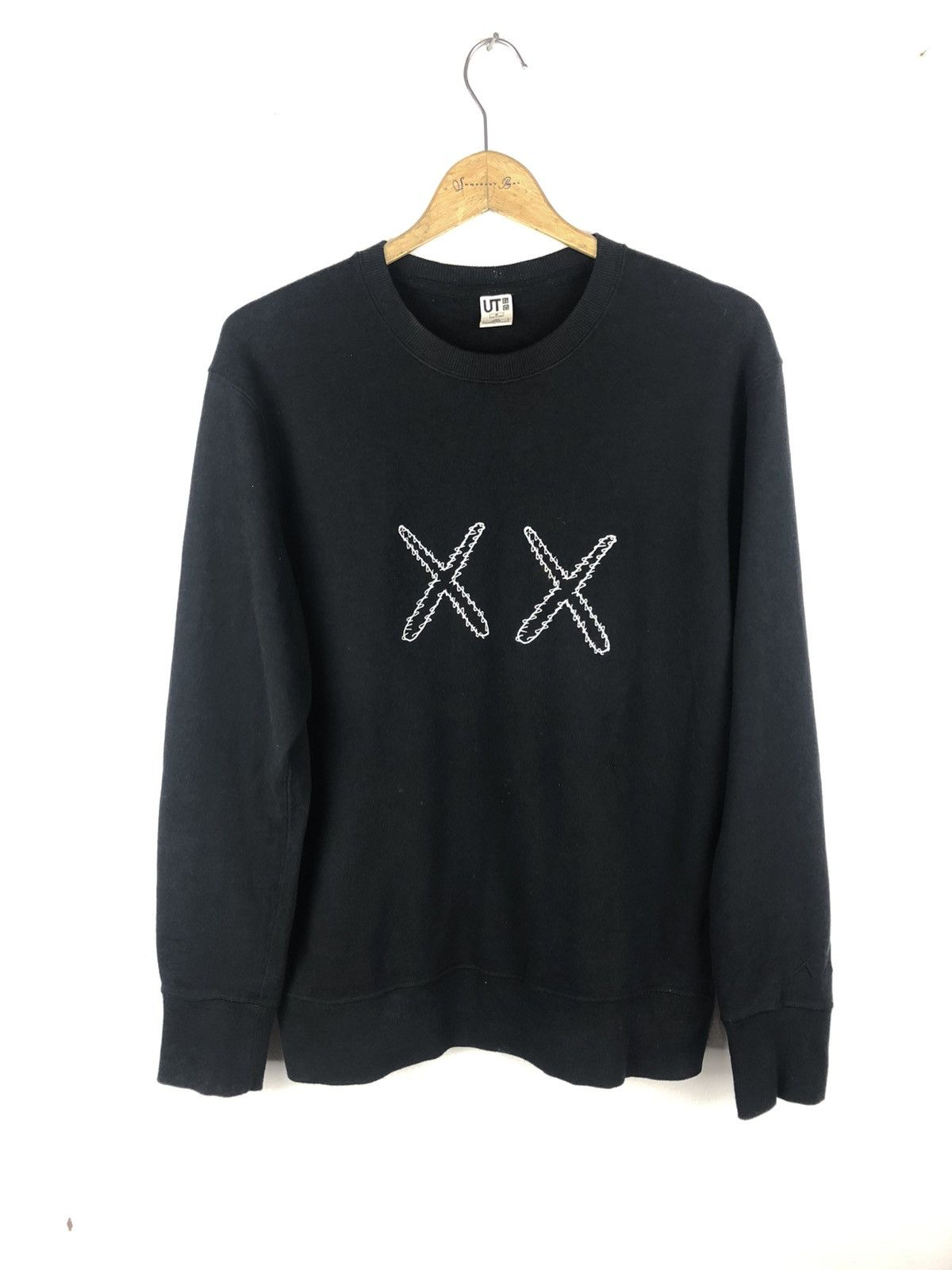 Kaws × Uniqlo Kaws Sesame Street Sweatshirt Size US M / EU 48-50 / 2 - 1 Thumbnail