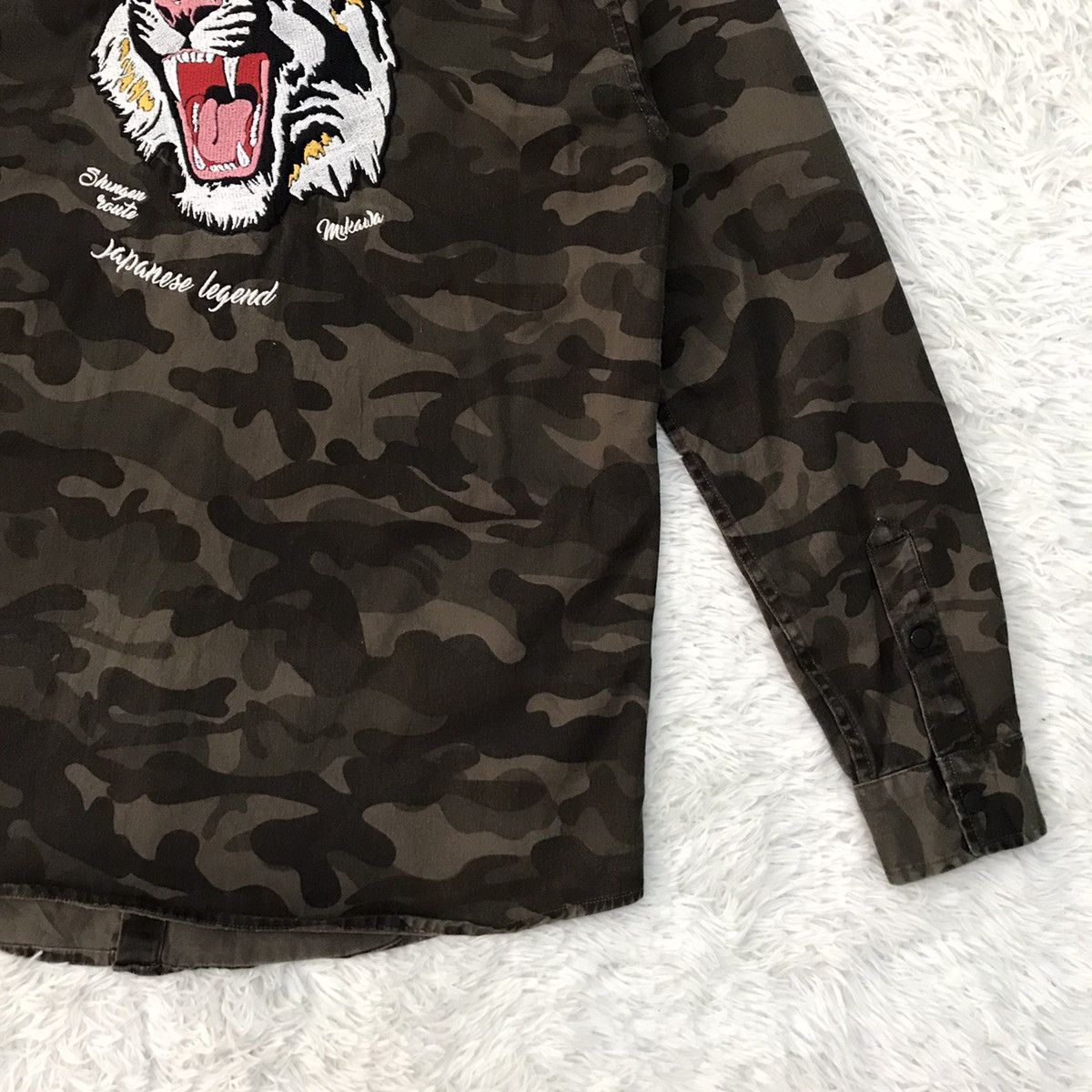 Bershka Rebel Tour 1981 Shungen Route Camo Button Up by Bershka Size US S / EU 44-46 / 1 - 9 Thumbnail