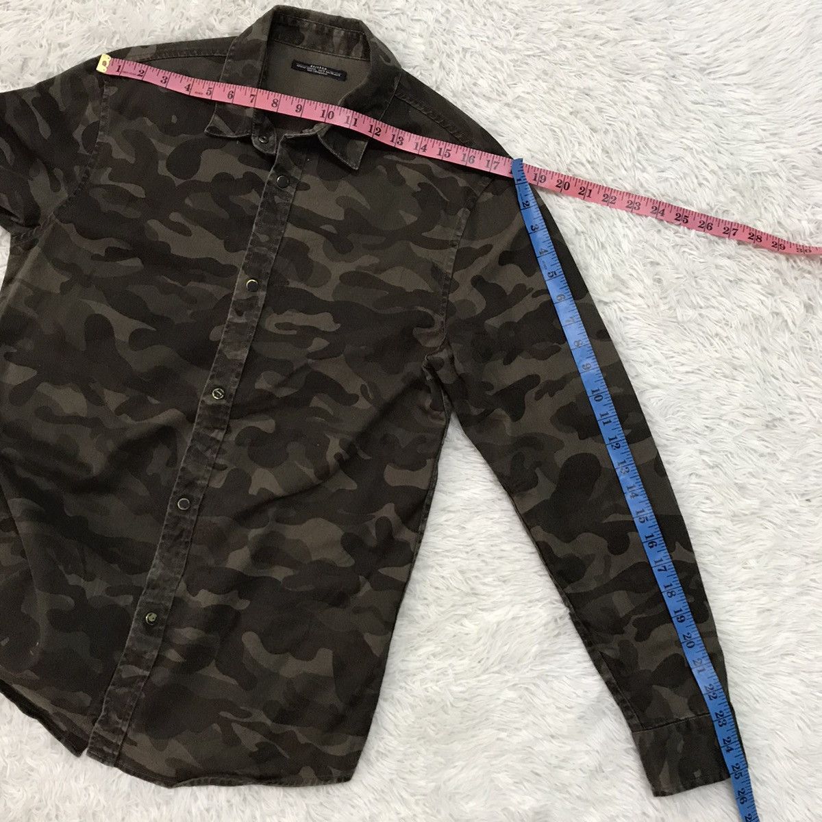 Bershka Rebel Tour 1981 Shungen Route Camo Button Up by Bershka Size US S / EU 44-46 / 1 - 17 Thumbnail