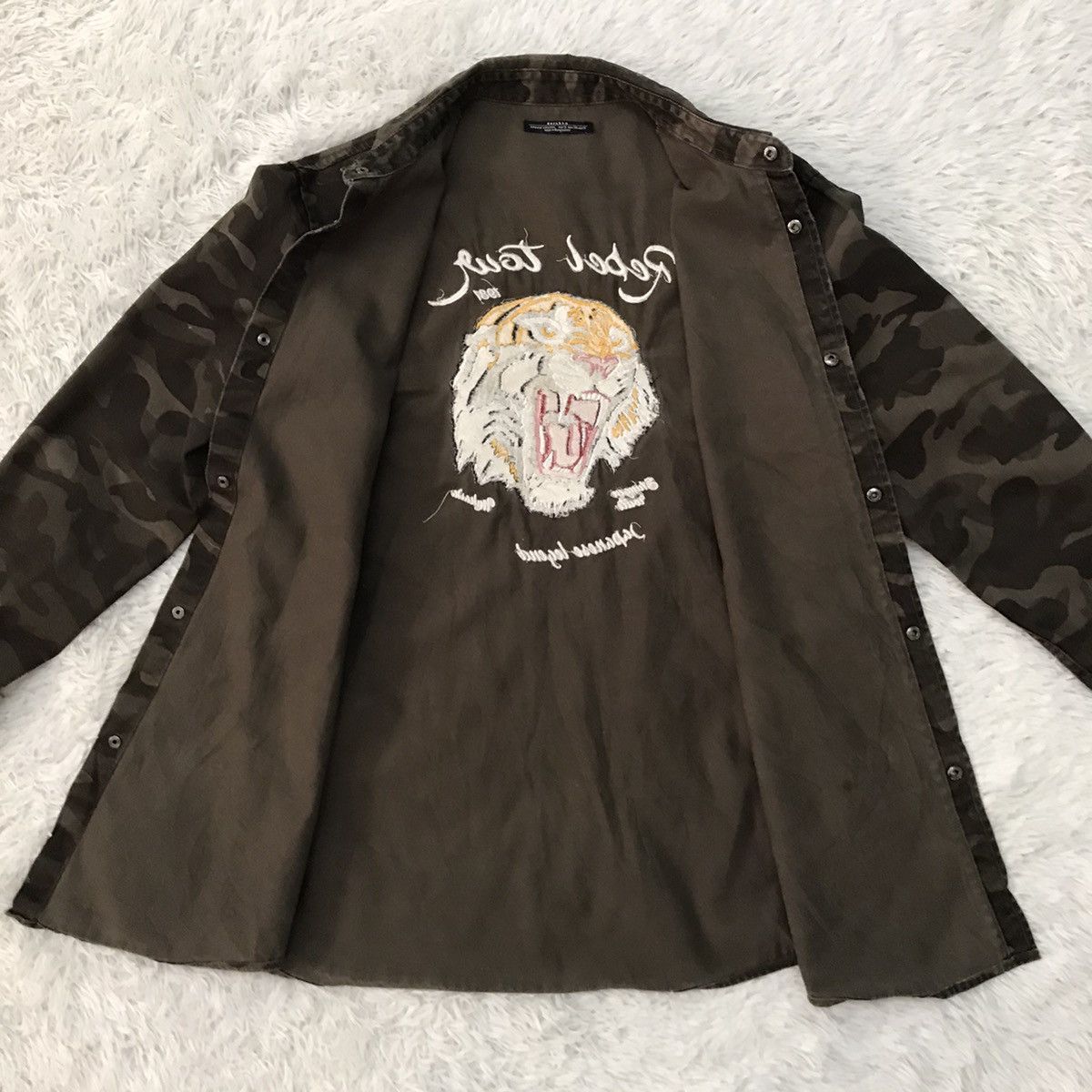 Bershka Rebel Tour 1981 Shungen Route Camo Button Up by Bershka Size US S / EU 44-46 / 1 - 13 Thumbnail