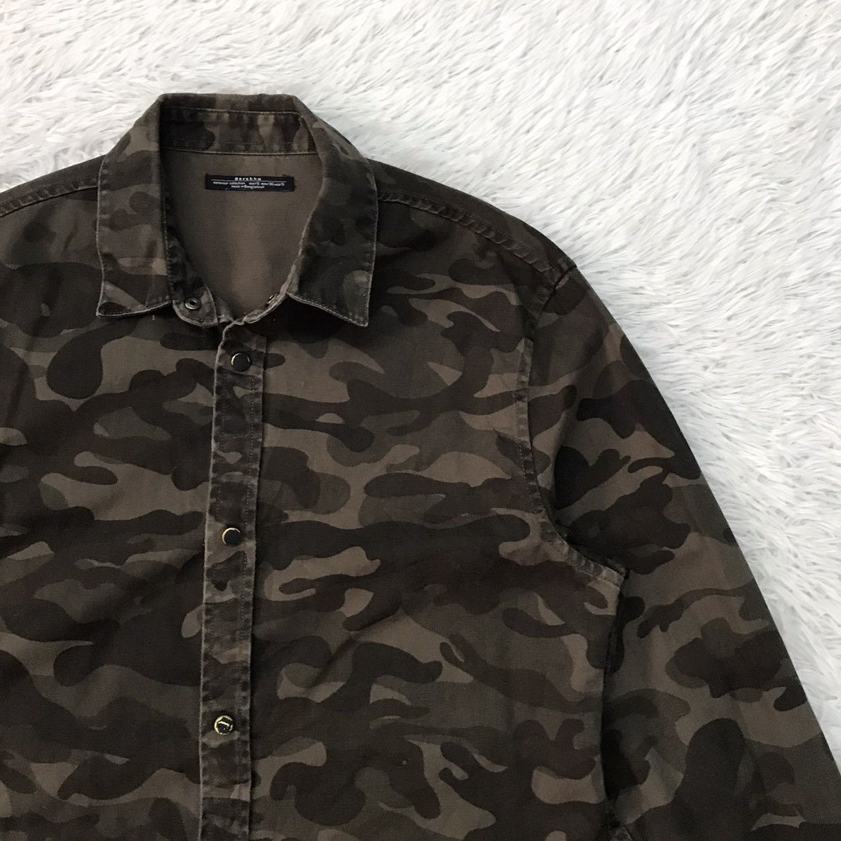 Bershka Rebel Tour 1981 Shungen Route Camo Button Up by Bershka Size US S / EU 44-46 / 1 - 4 Thumbnail
