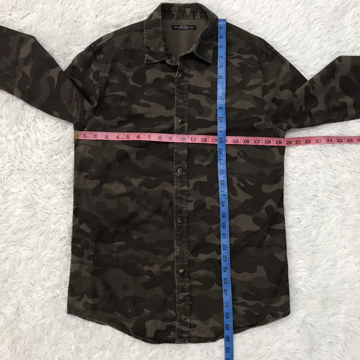 Bershka Rebel Tour 1981 Shungen Route Camo Button Up by Bershka Size US S / EU 44-46 / 1 - 16 Thumbnail