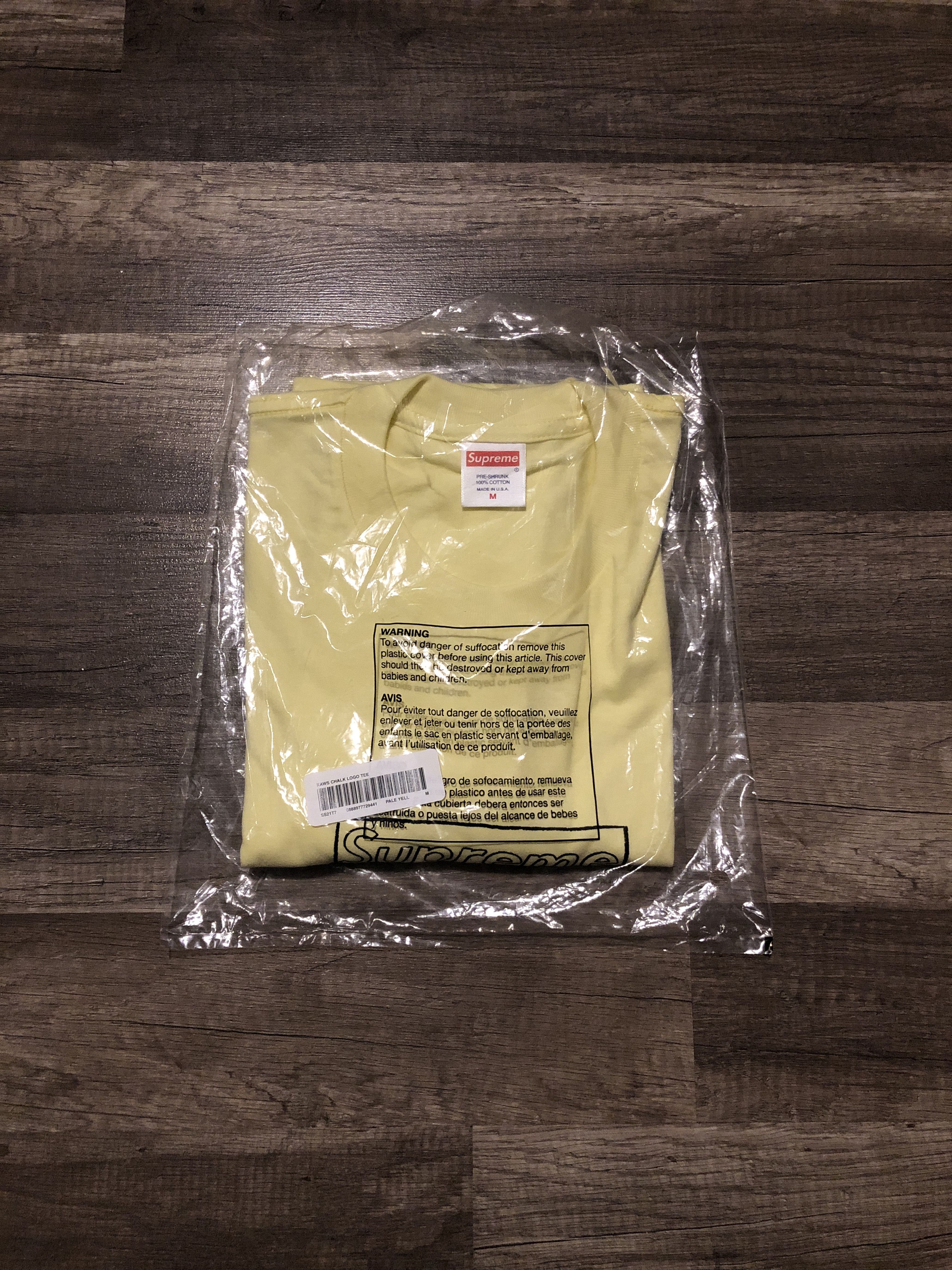 Supreme Kaws Chalk Logo Tee Size US M / EU 48-50 / 2 - 1 Thumbnail