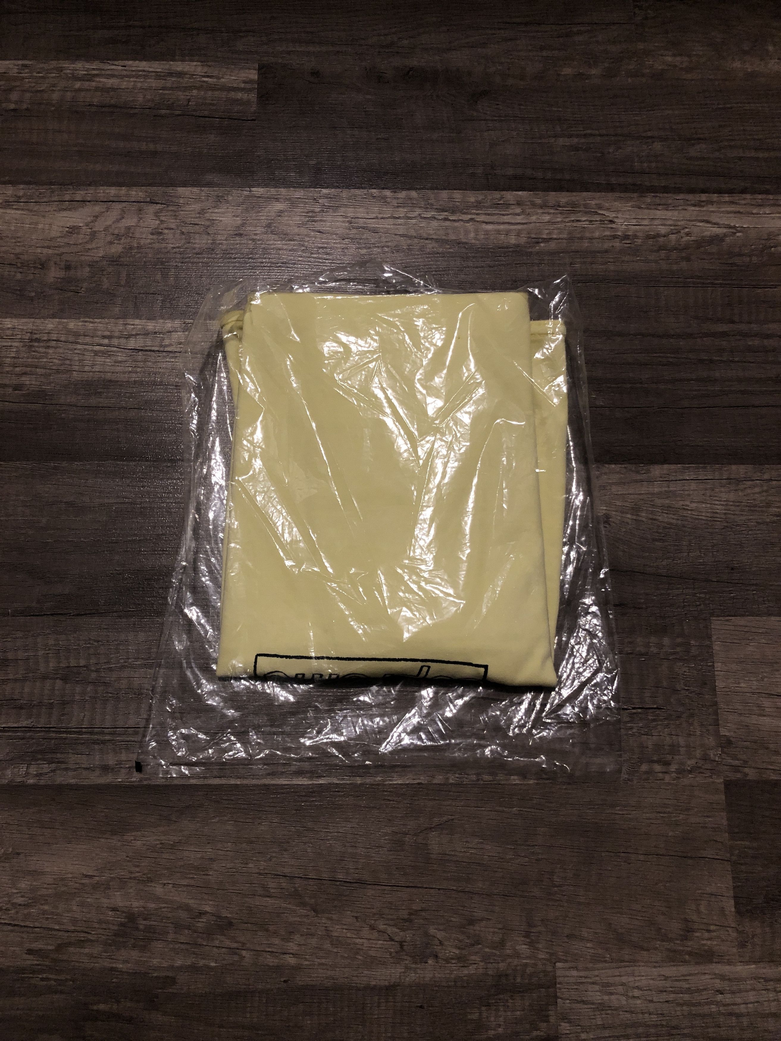 Supreme Kaws Chalk Logo Tee Size US M / EU 48-50 / 2 - 2 Thumbnail