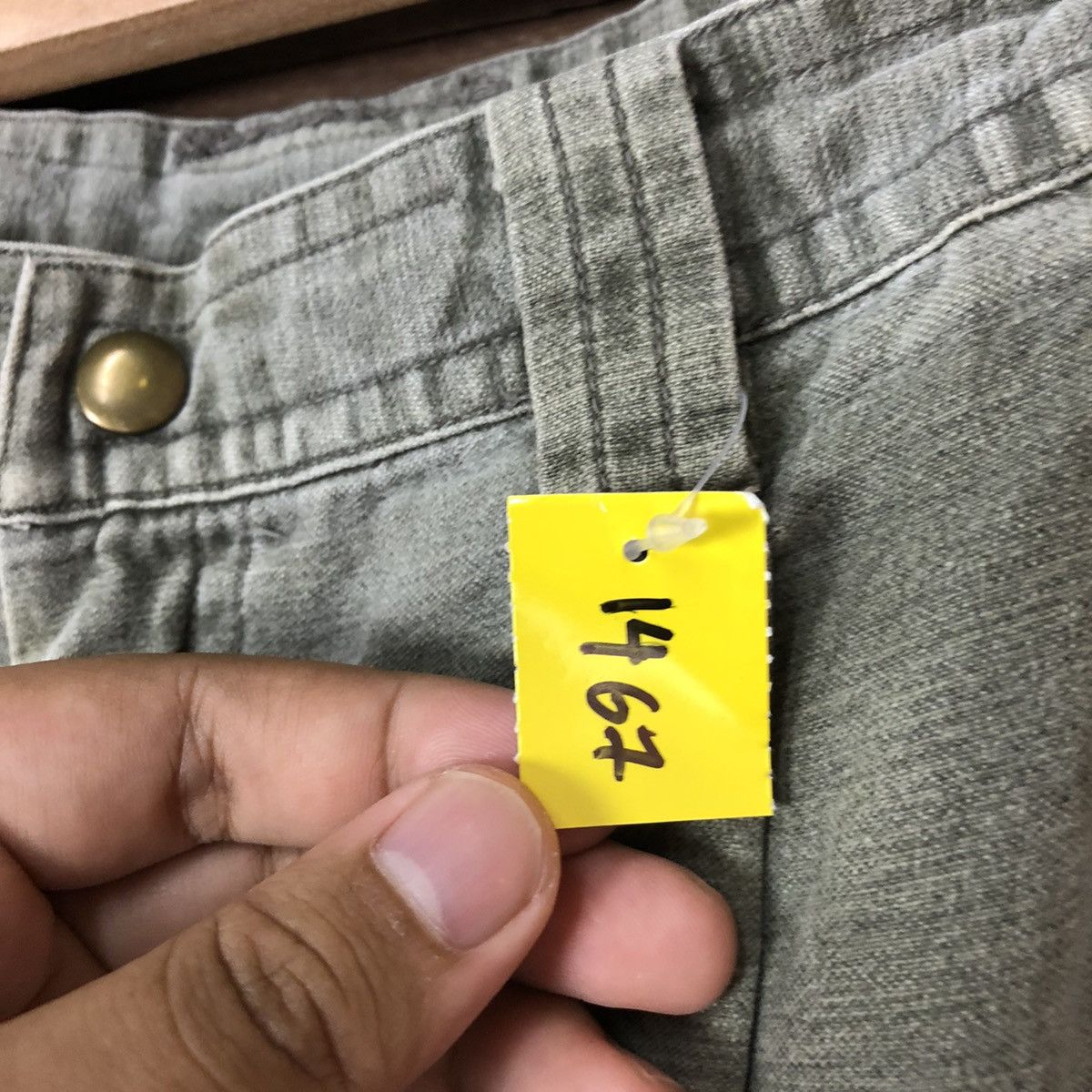 Japanese Brand DL Near By dirty worn distressed Cargo Pants #1467 Size US 35 - 8 Thumbnail