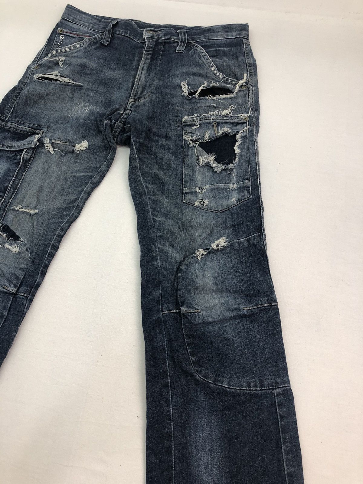 Japanese Brand Japanese IZ 7250 Distressed Denim Utility Multipocket Cargo Size US 30 / EU 46 - 4 Thumbnail
