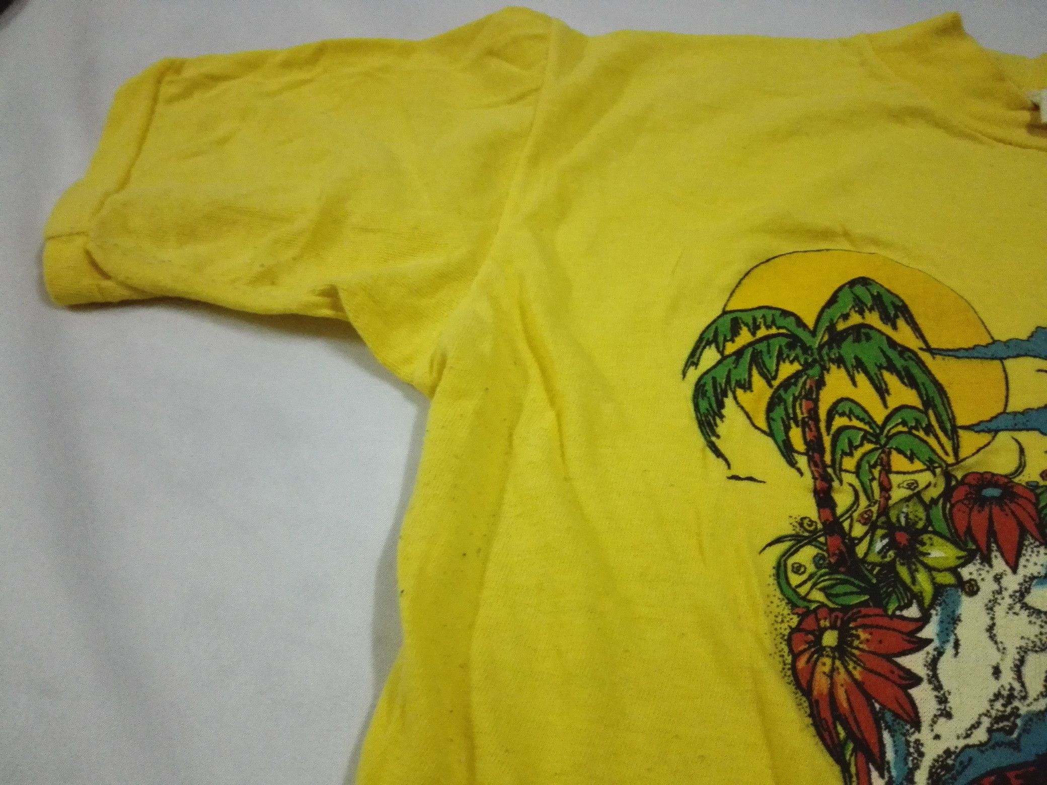 Vintage RARE VINTAGE 70s HAWAII RAINBOWS POLY TEES Size US M / EU 48-50 / 2 - 6 Thumbnail